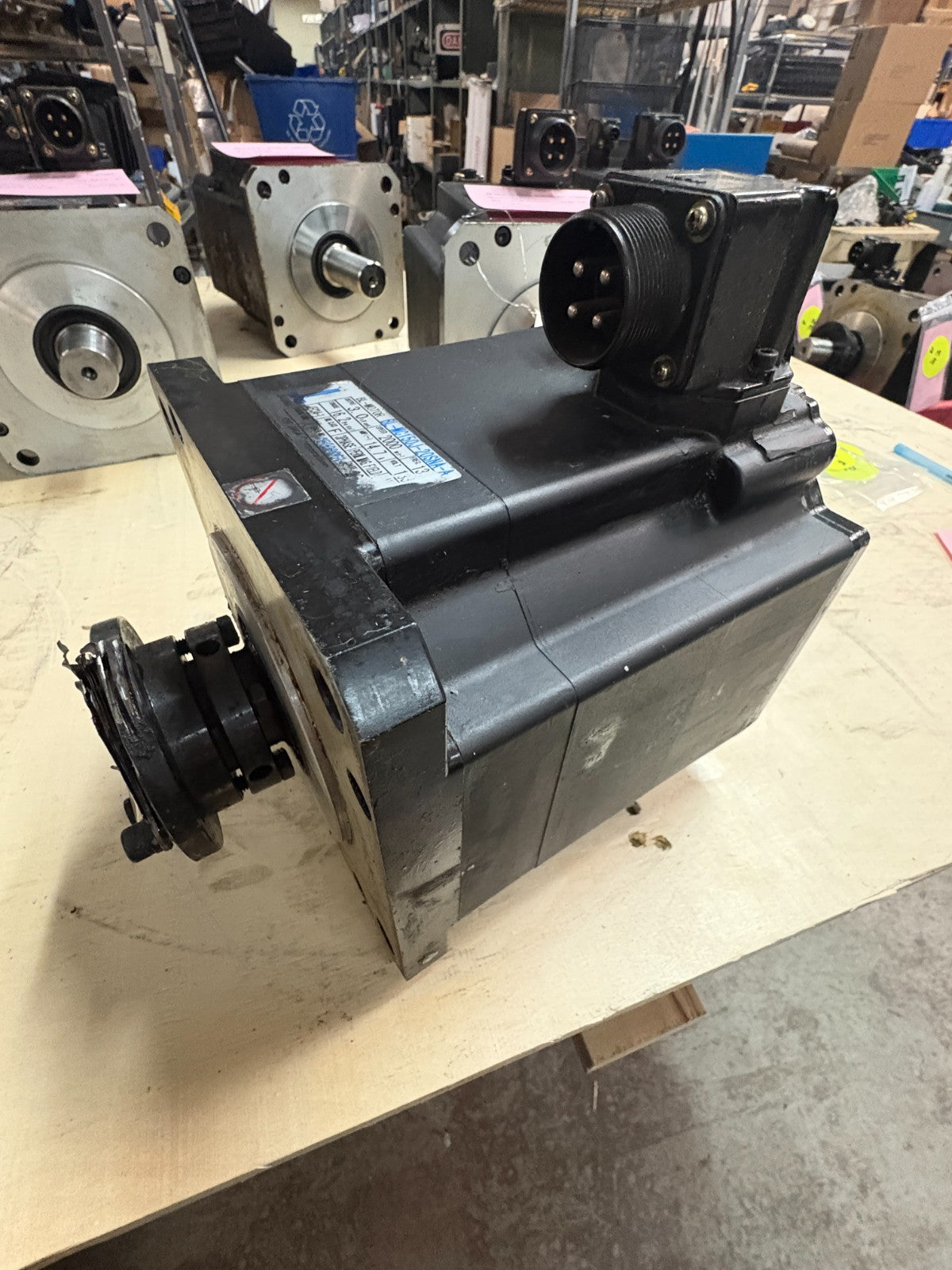 OKUMA SERVO MOTOR BL-MOTOR BL-MC150J-20SNA-A