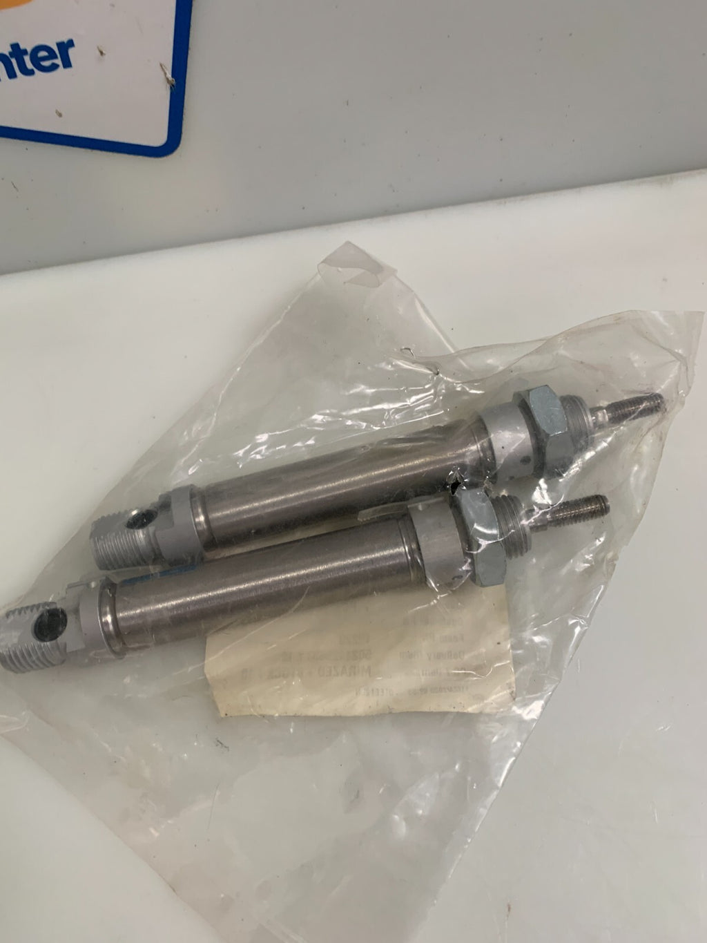 FESTO DSNU-16-40-PPV-A  Pneumatic Cylinder  19229  (Lot of 2)1