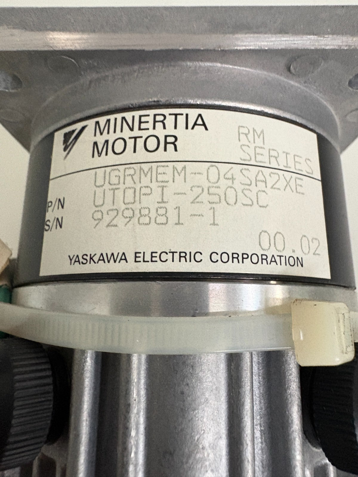 YASKAWA ELECTRIC CORP MINERTIA MOTOR UTOPI-250SC UGRMEM-04SA2XE