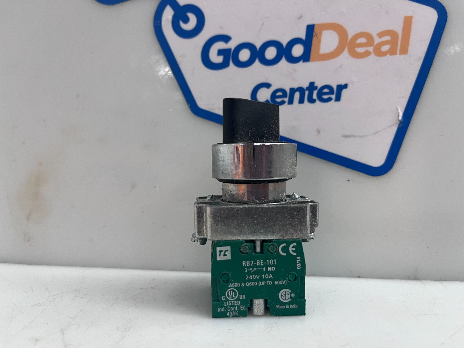 SHAMROCK CONTROLS RB2-BE-101 Contact Block w/  On/Off Button (Lot of 11)0