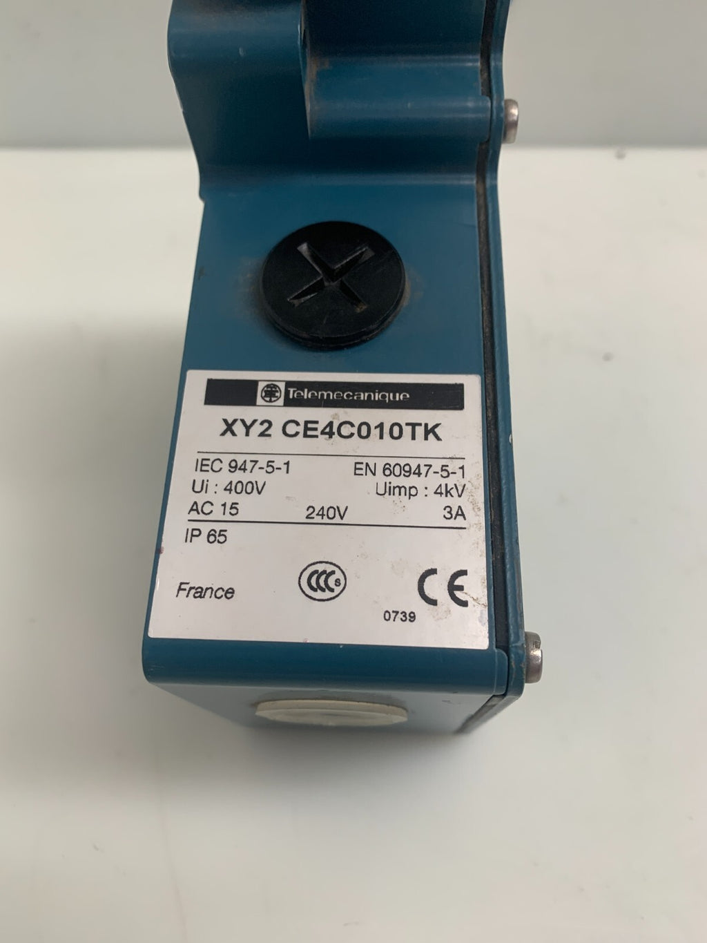 SCHNEIDER / TELEMECANIQUE Cable Oull Safety Switch   XY2CE4C010TK