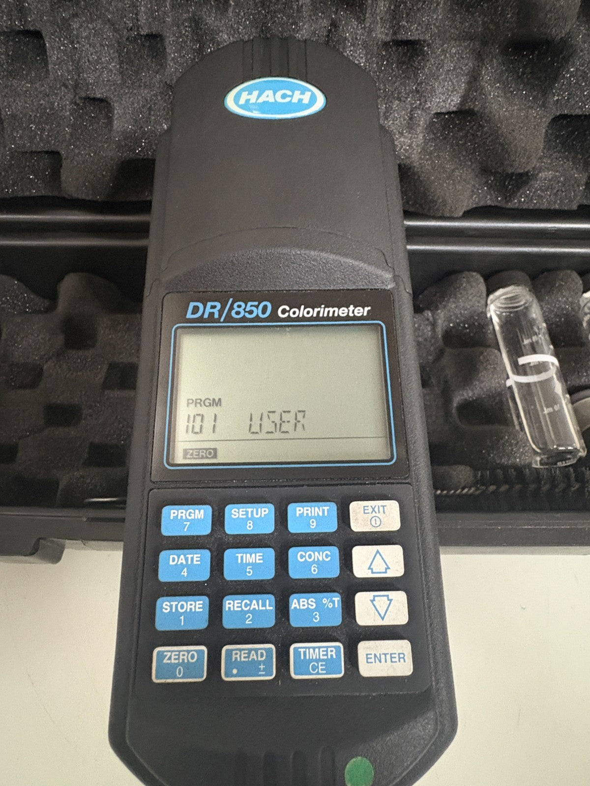 HACH MULTI-PARAMETER WATER QUALITY ANALYSER DR/850