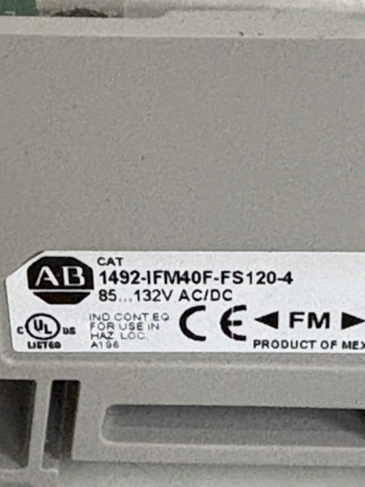 ALLEN BRADLEY FUSE TERMINAL BLOCK 40 PIN 1492-IFMU0F-FS120-4 C2
