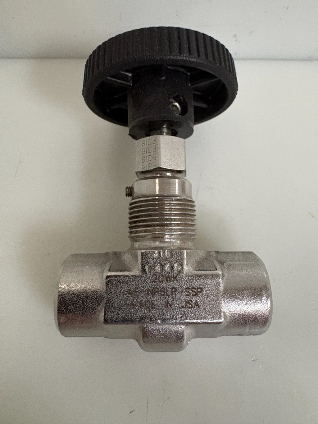 PARKER NEEDLE VALVE 4F-NP6LR-SSP1