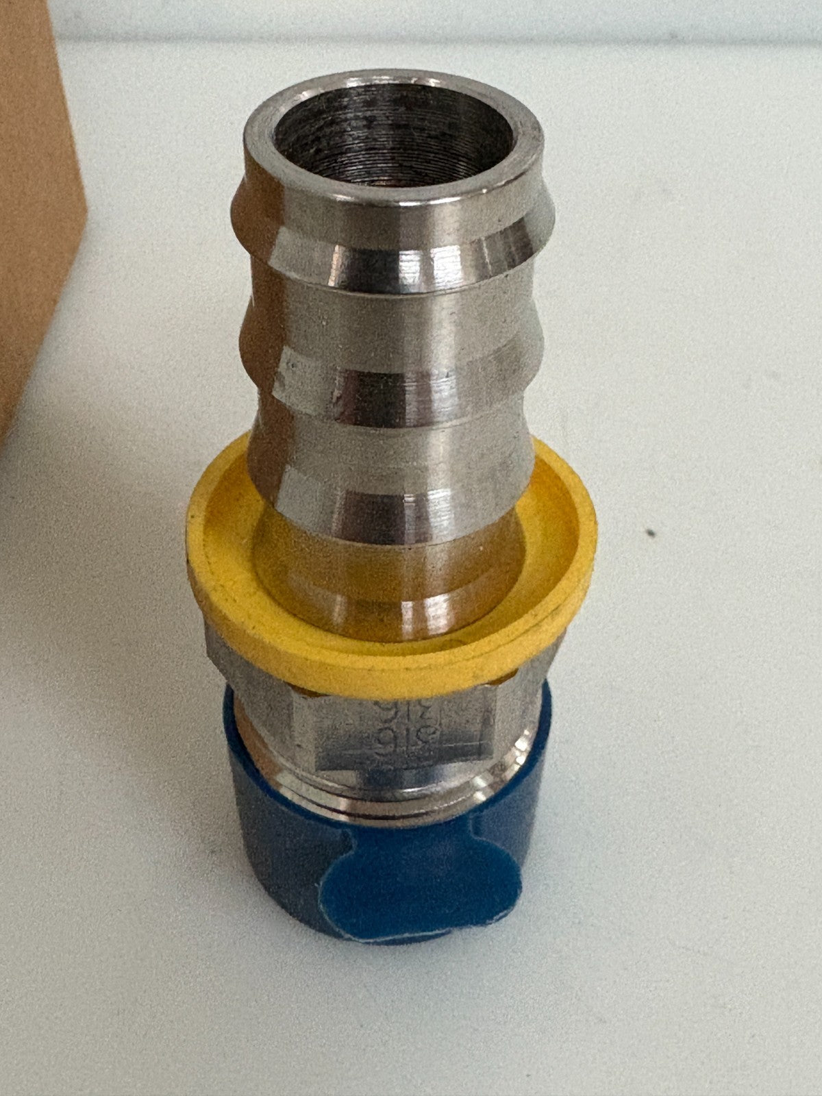 LOT OF 8 PARKER HANNIFIN HYDRAULIC FLUID CONNECTOR 30182-12-12C