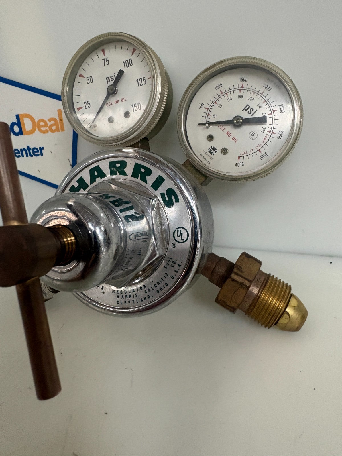 HARRIS COMPRESSED GAS REGULATOR 25-100 2