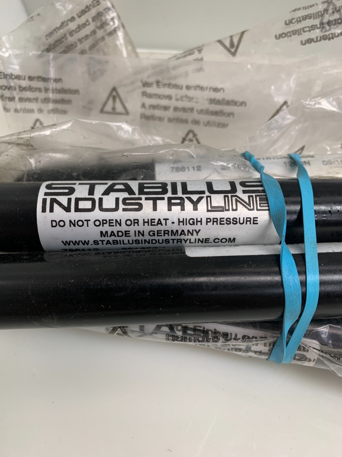 STABILUS IND / LIFT O MAT   Gaz Struts   7861121  1200N  (Lot of 6)2