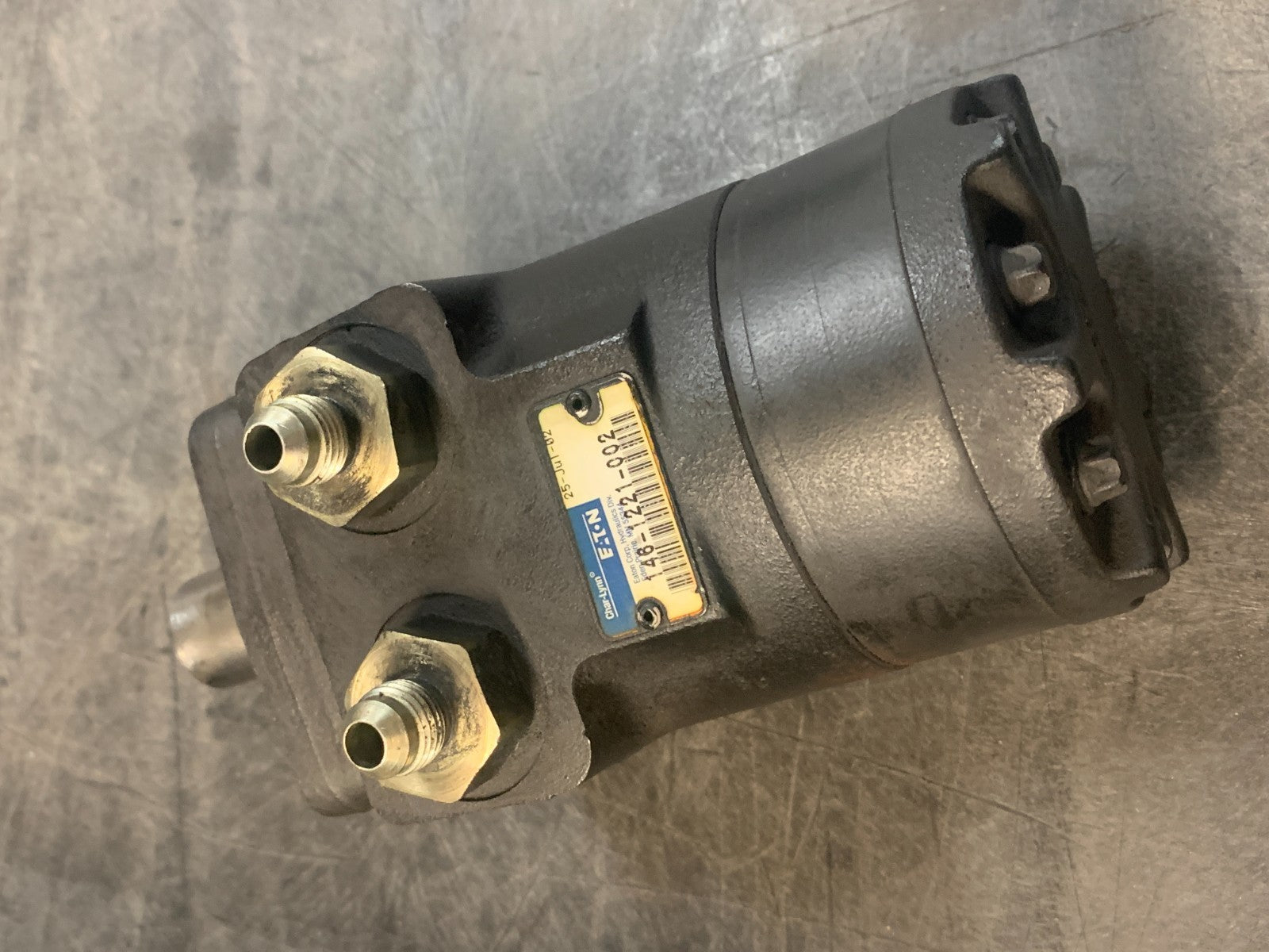 CHAR-LYNN EATON HYDRAULIC MOTOR 146-1221-0020