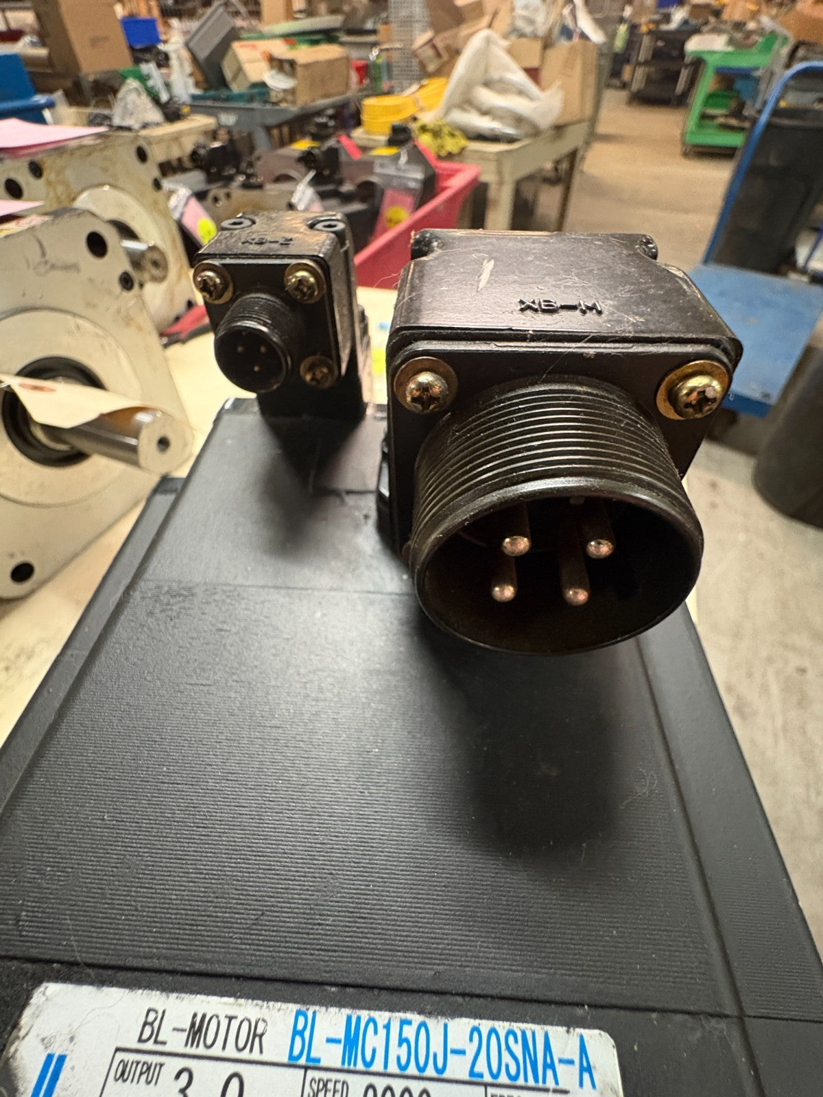 OKUMA SERVO MOTOR BL-MOTOR BL-MC150J-20SNA-A