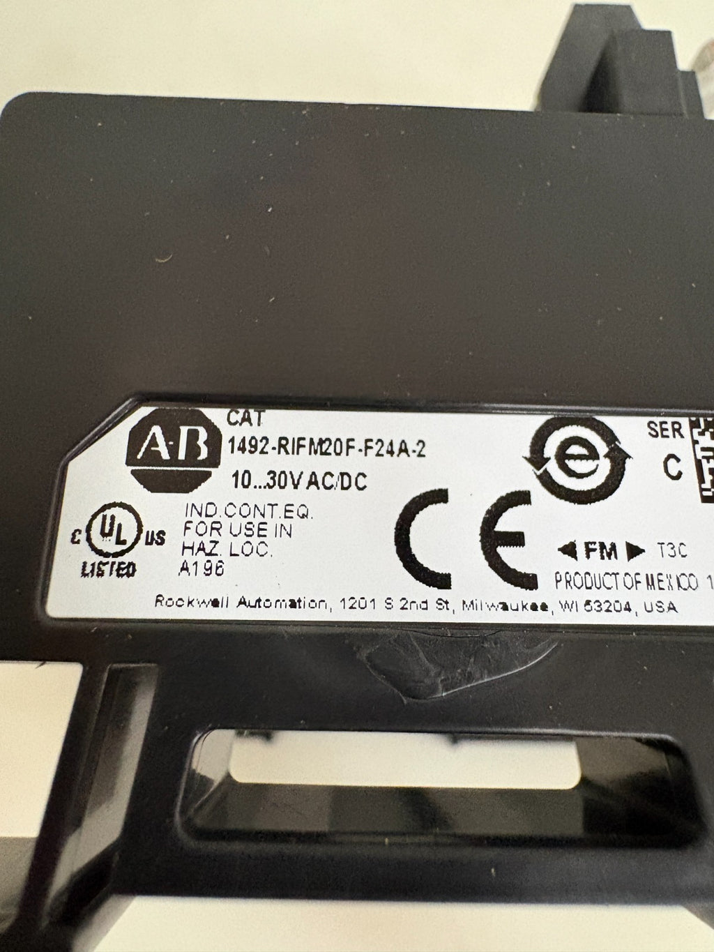 ALLEN BRADLEY FUSABLE INTERFACE MODULE 1492-RIFM20F-F24A-22