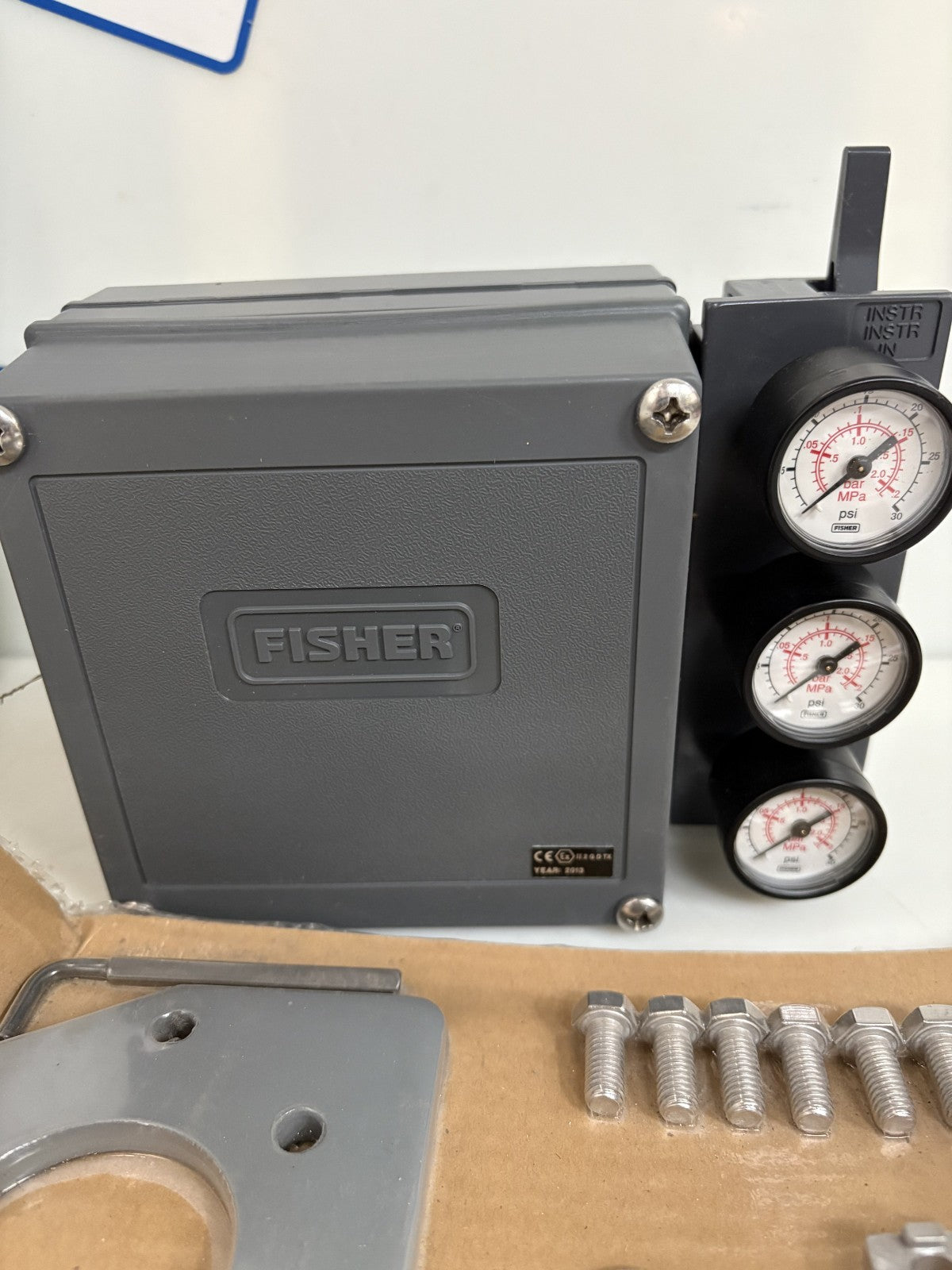 FISHER CONTROLS VALVE POSITIONER 35821