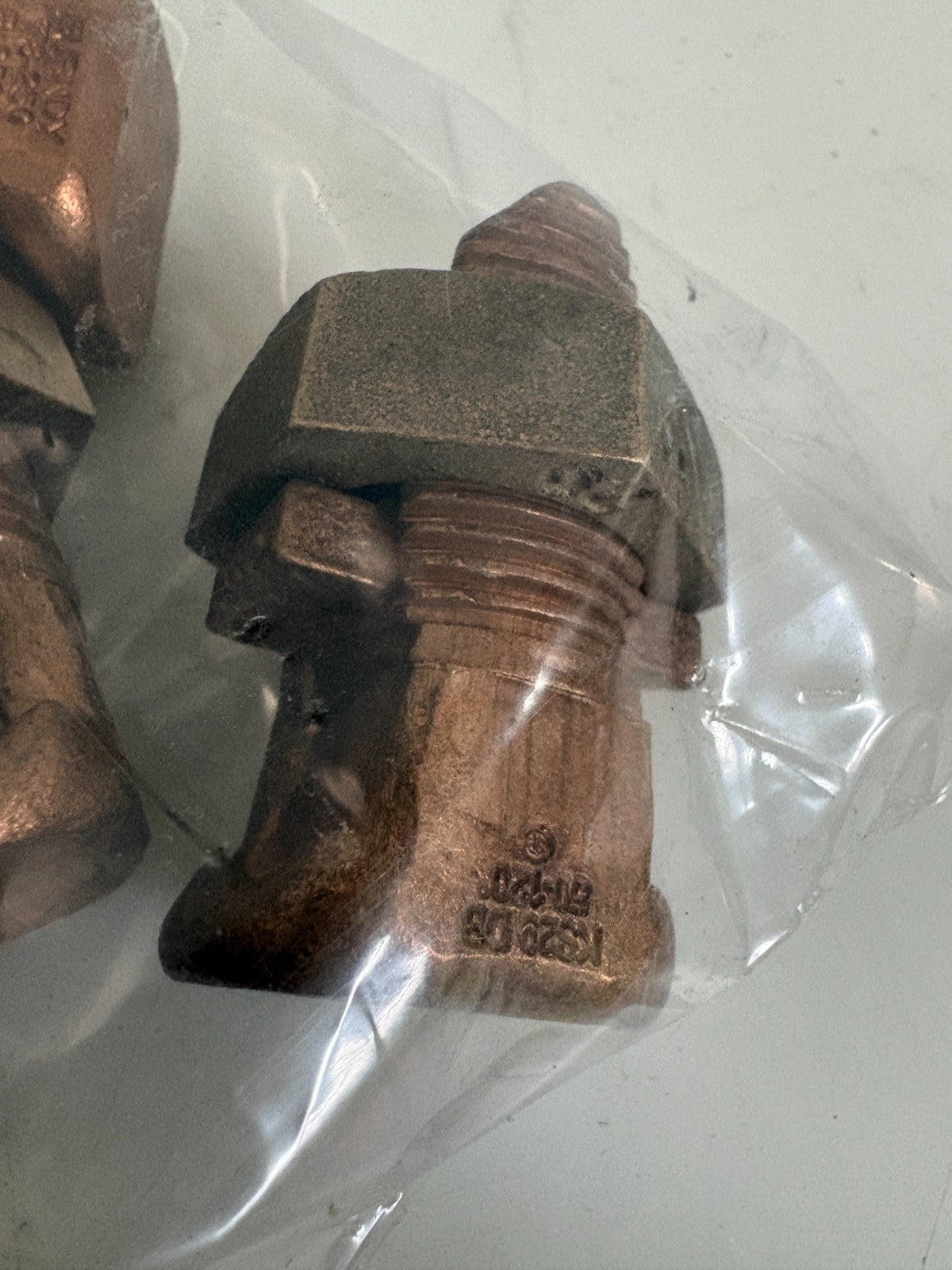 LOT OF 8 BURNDY COPPER DIRECT SPLIT BOLT CABLE TAP CONNECTOR KS29-DB TB2501
