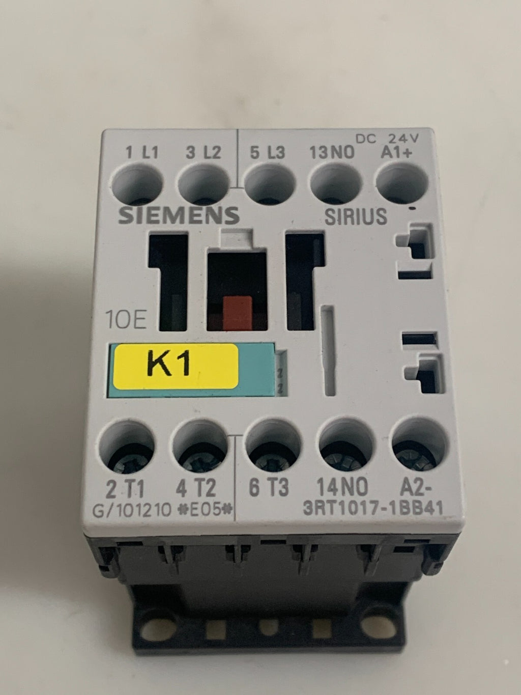 LOT OF 2 SIEMENS SIRIUS 10E CONTACTOR 3RT1017-1BB41
