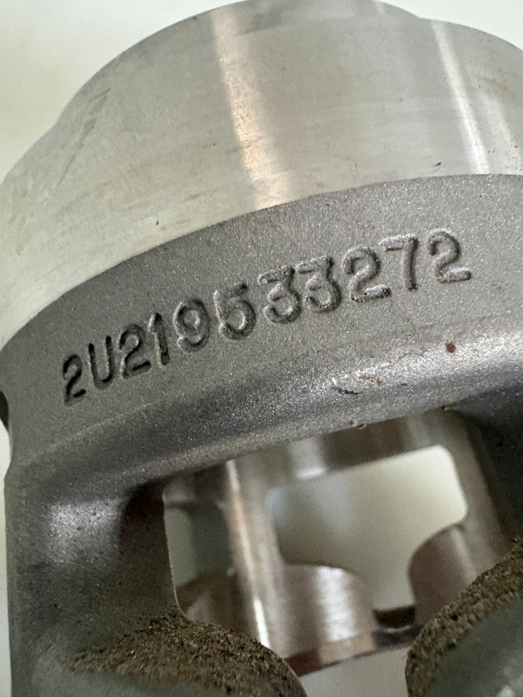 FISHER VALVE CAGE 2U21533272