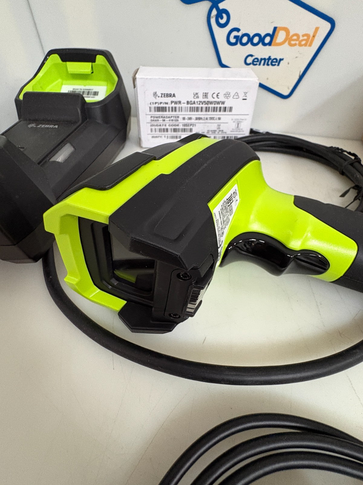 ZEBRA WIRELESS BARCODE SCANNER LI3678 1