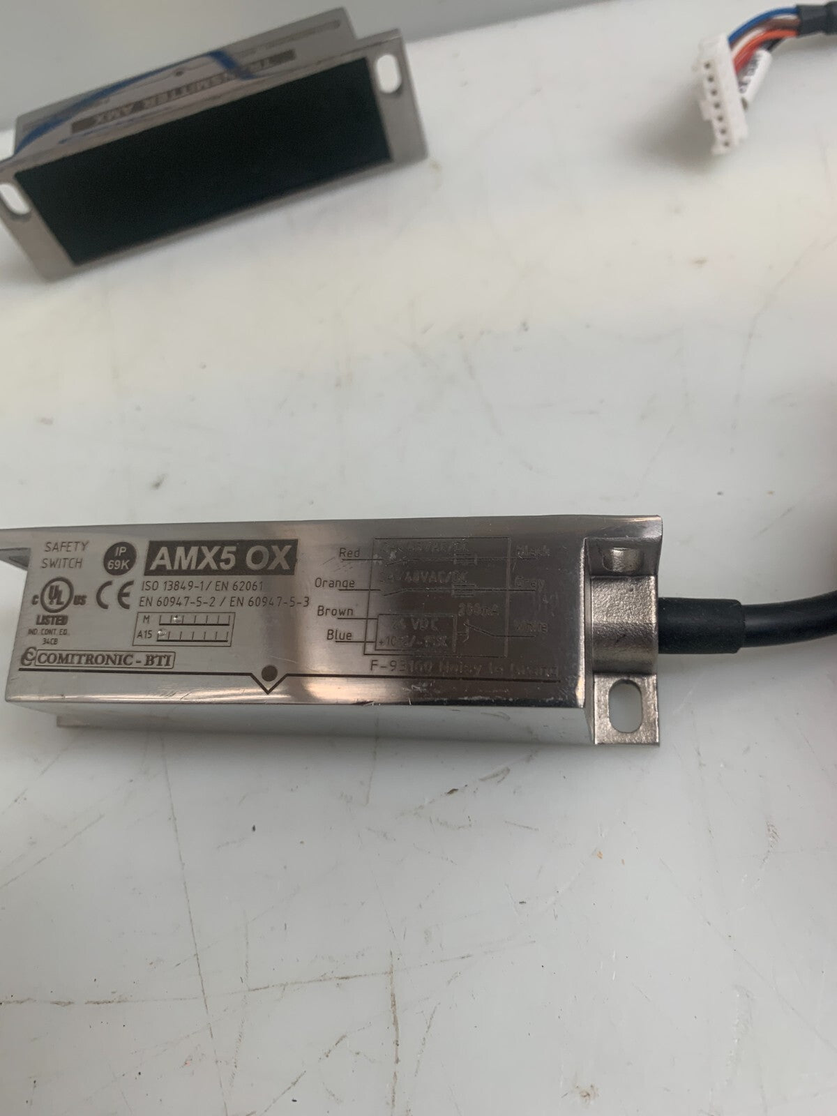 COMITRONIC-BTI   Safety Switch   AMX5 OX