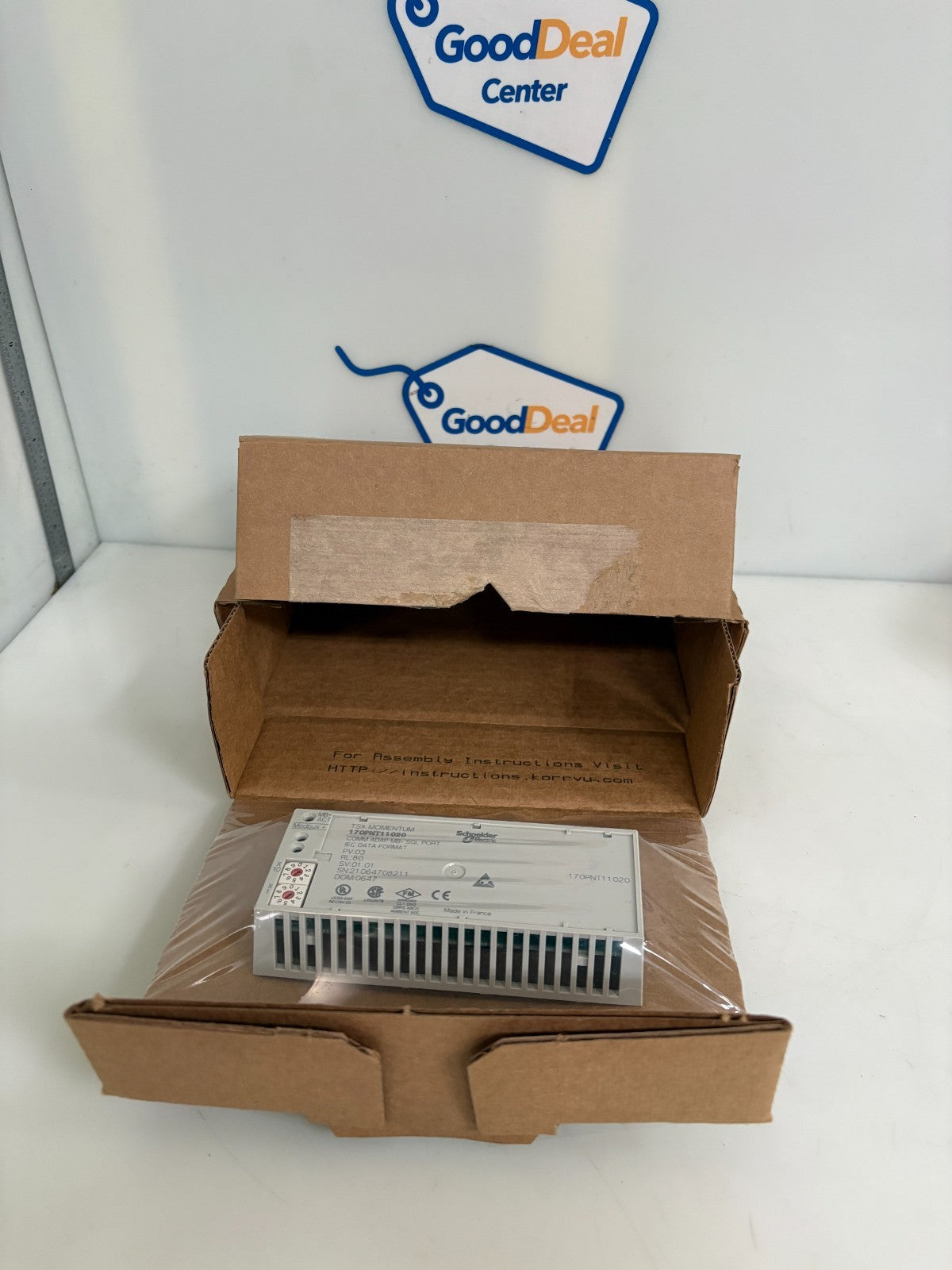 SCHNEIDER TSX MOMENTUM COMMUNICATION ADAPTOR 170PNT11020