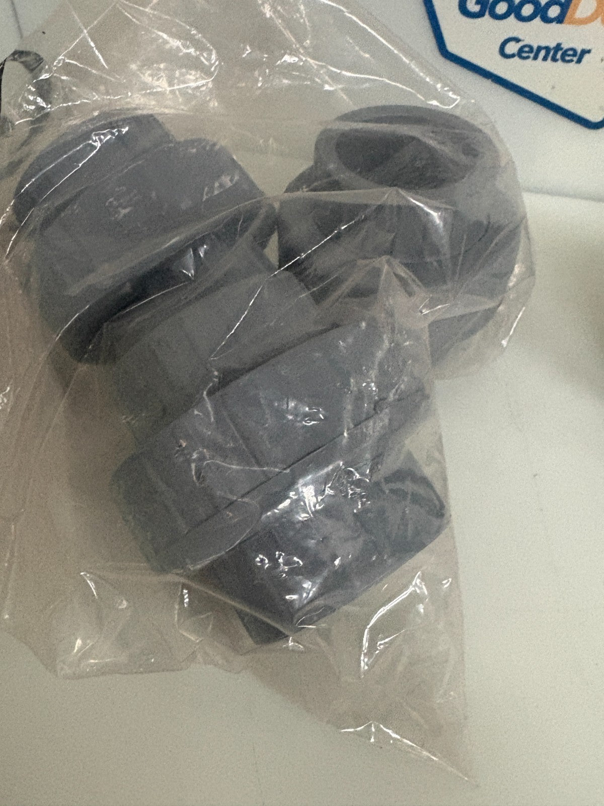 LOT OF 4 IPEX 1 1/2 CPVC SCH-80 UNION SOCXSOC W/VITON 0595243