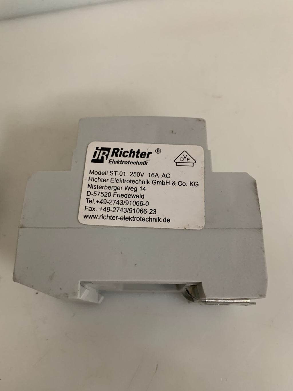 LOT OF 3 RICHTER CABINET SOCKET ST-01 250V 16A