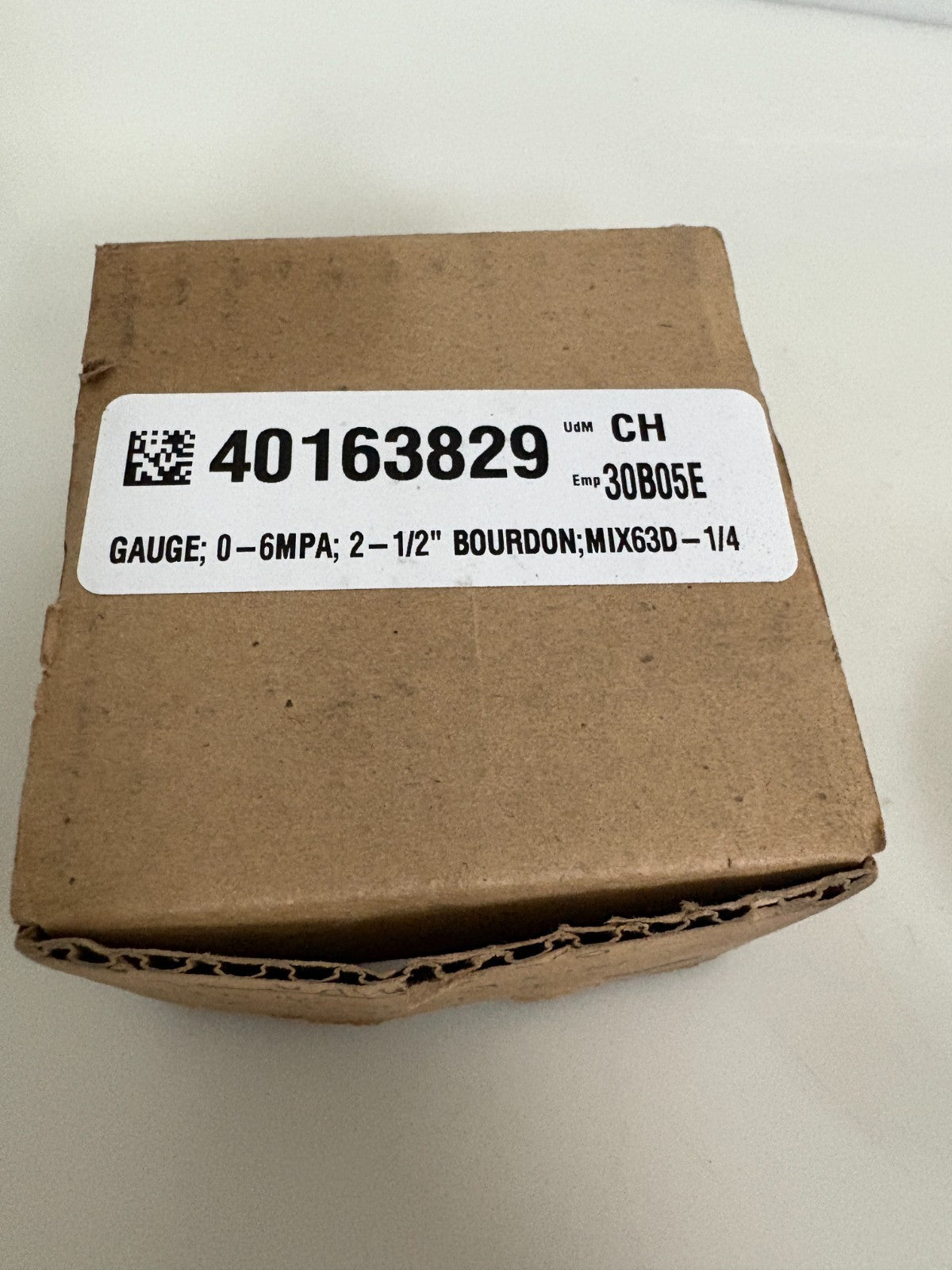 BOURBON 1/2" PRESSURE GAUGE 0-6 MPA MIX63D-1/42