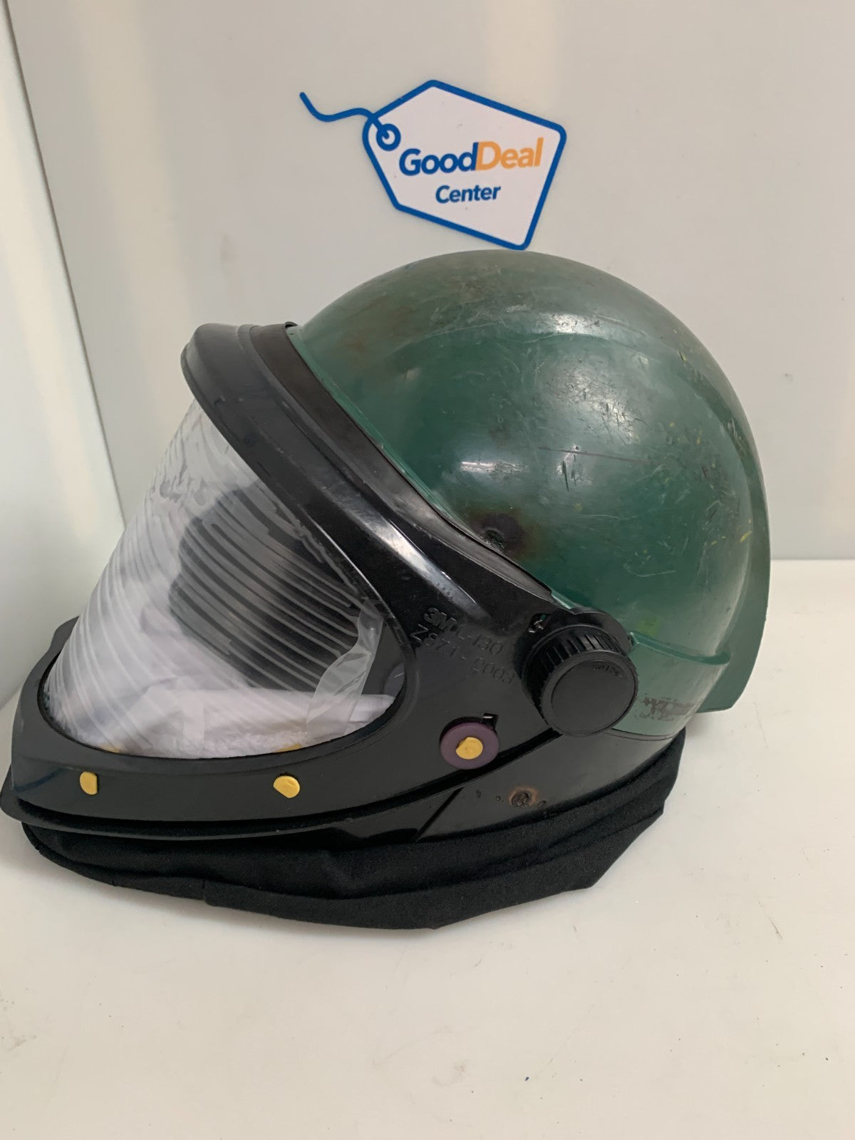 3M  VersaFlow   Visor/Helmet W/Flame Resistant Shroud  -  Old Model w New Visor