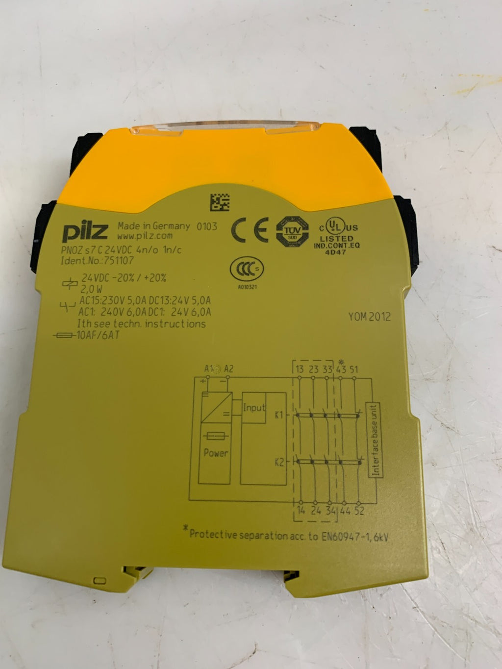 Pilz Safety Relay PN0Z s7 C 24VDC 4n/o 1n/c Ident.No. 7511071