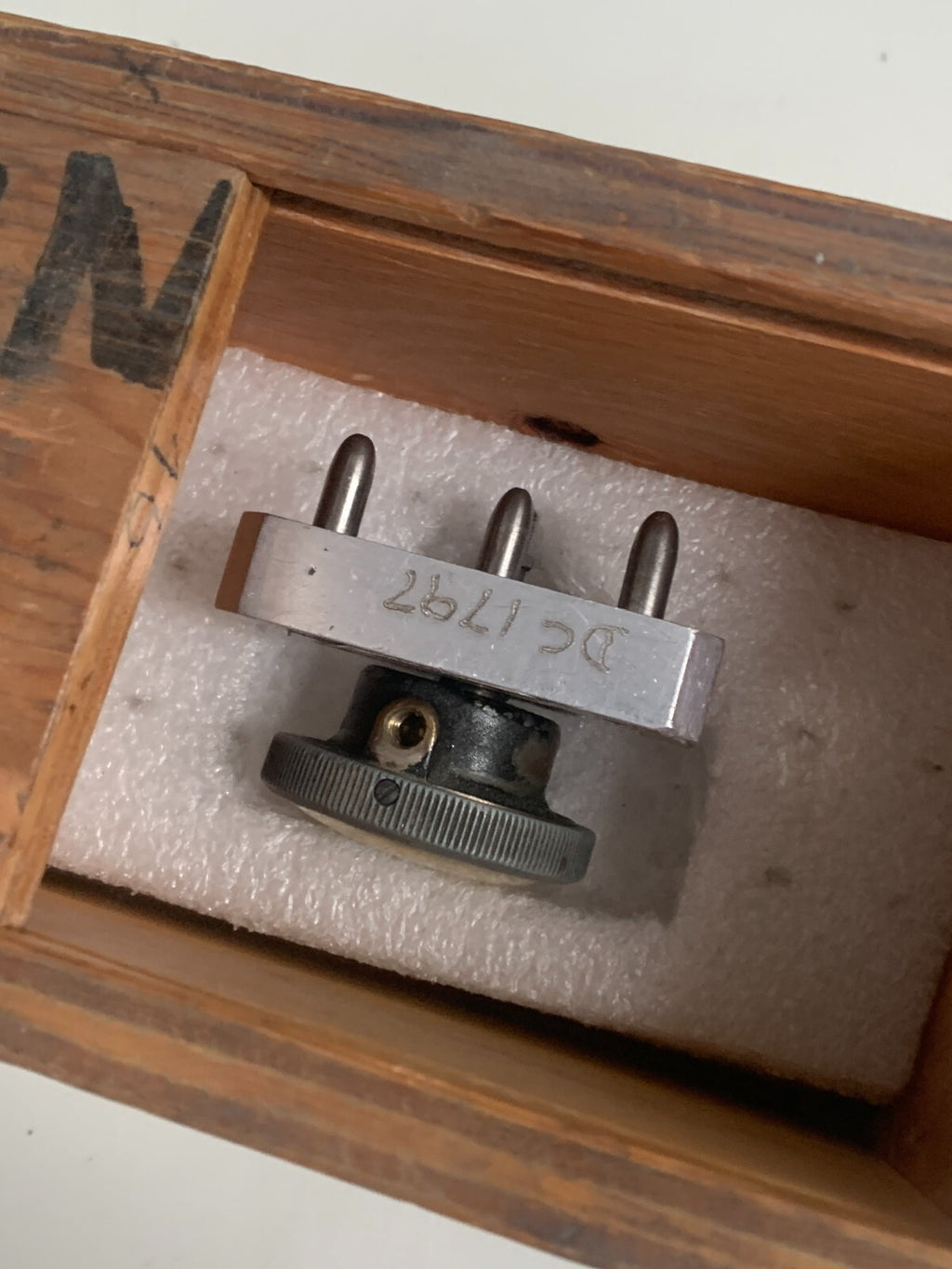 FEDERAL DOUGLAS Vintage V81 Dial Indicator2
