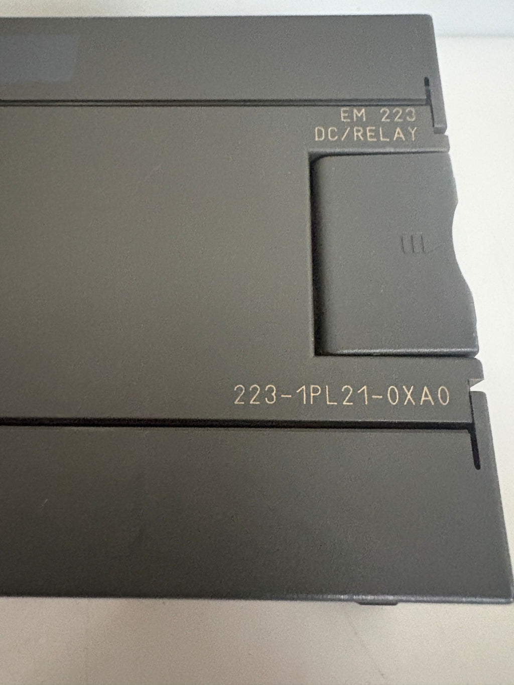 SIEMENS DC RELAY MODULE EM 223 DC/RELAY 223-1PL21-0XA01