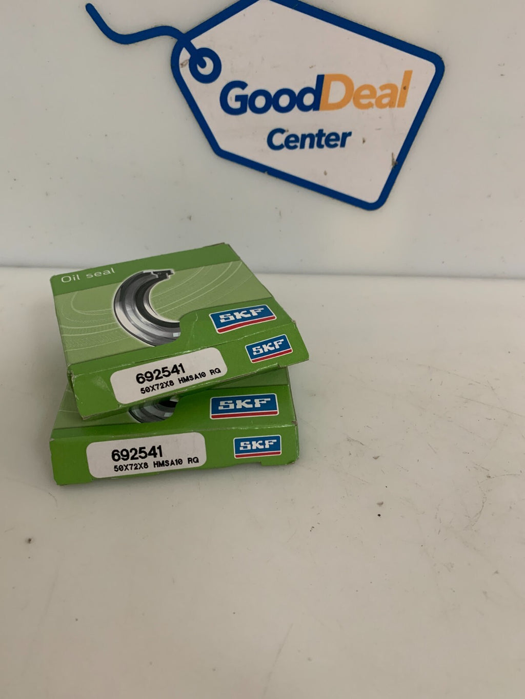 LOT OF 2 SKF NITRILE OIL SEAL 6925410