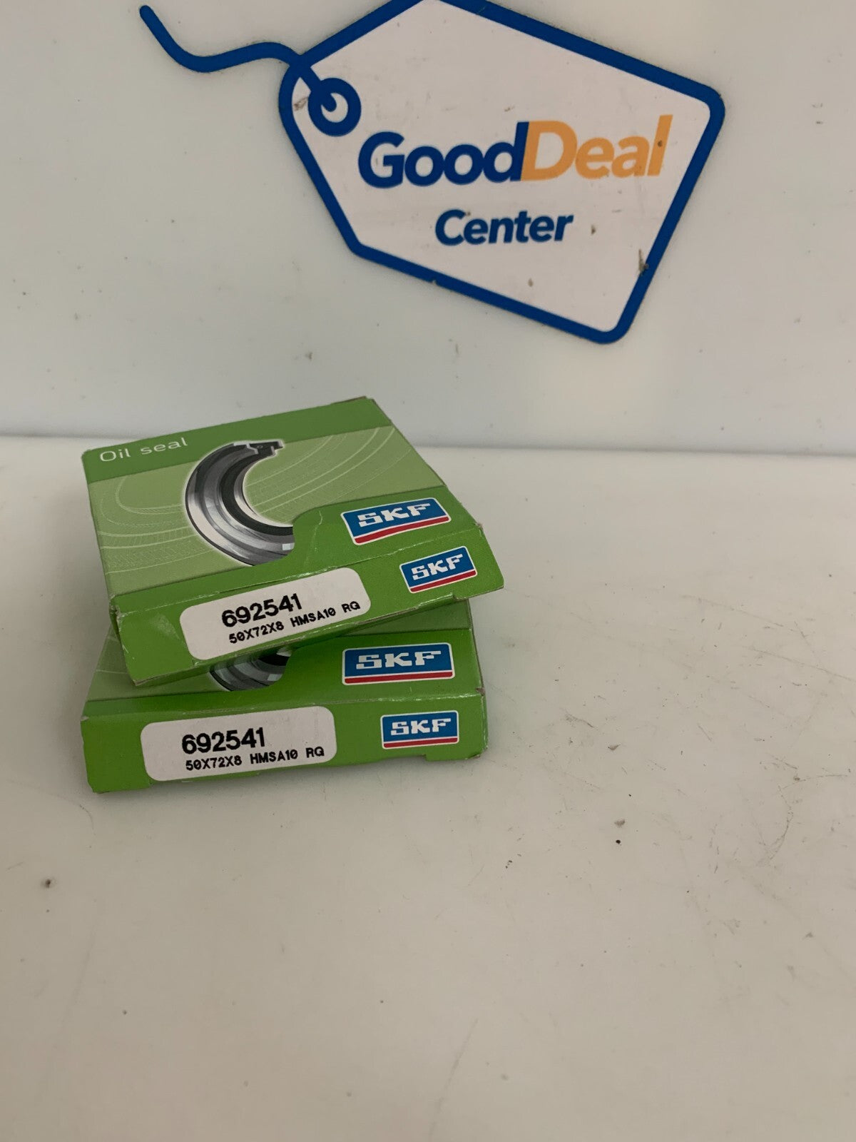 LOT OF 2 SKF NITRILE OIL SEAL 6925410