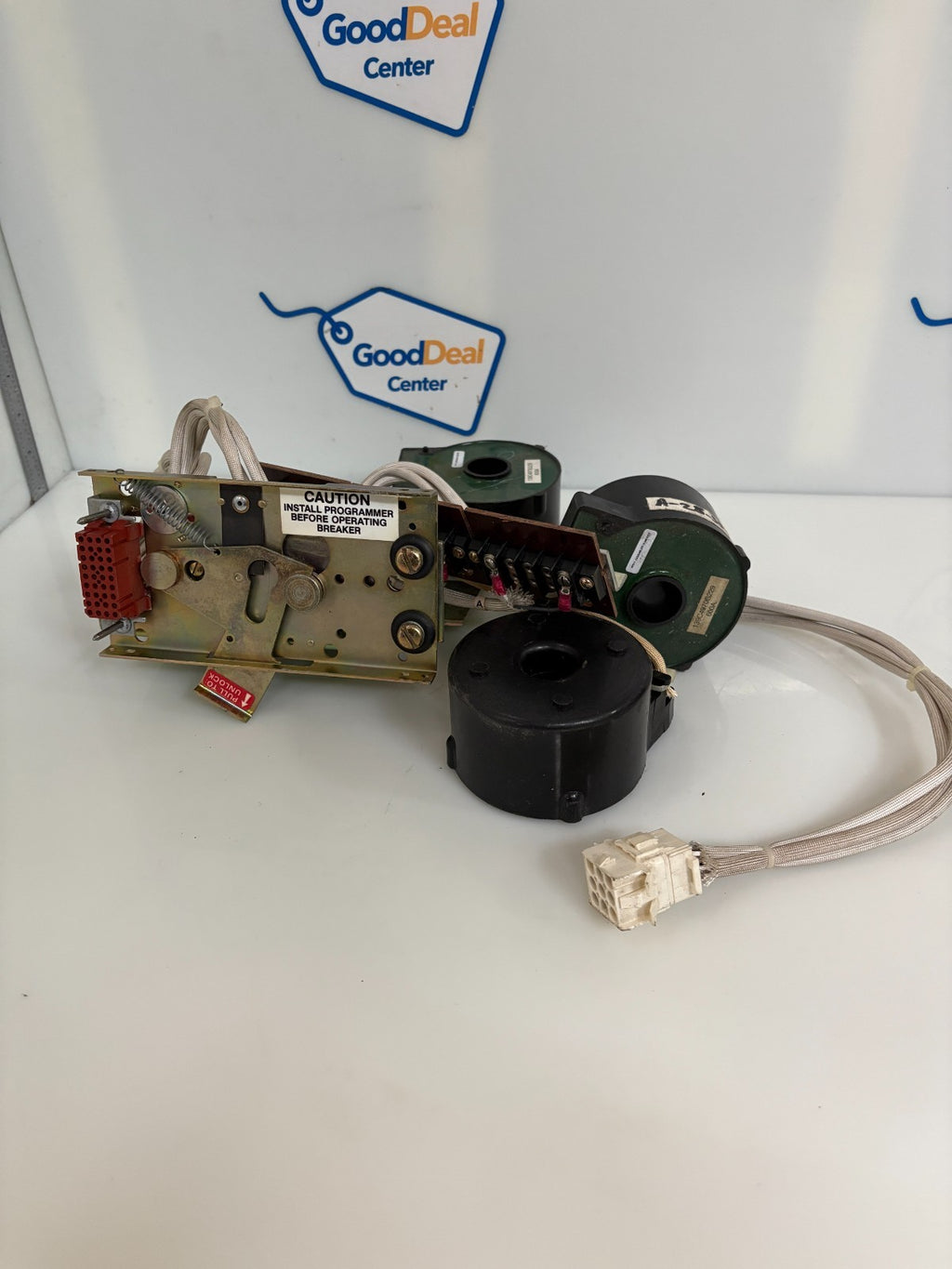 LOT OF 3 GENERAL ELECTRIC 600A CURRENT TRANSFORMER 139C4970G229