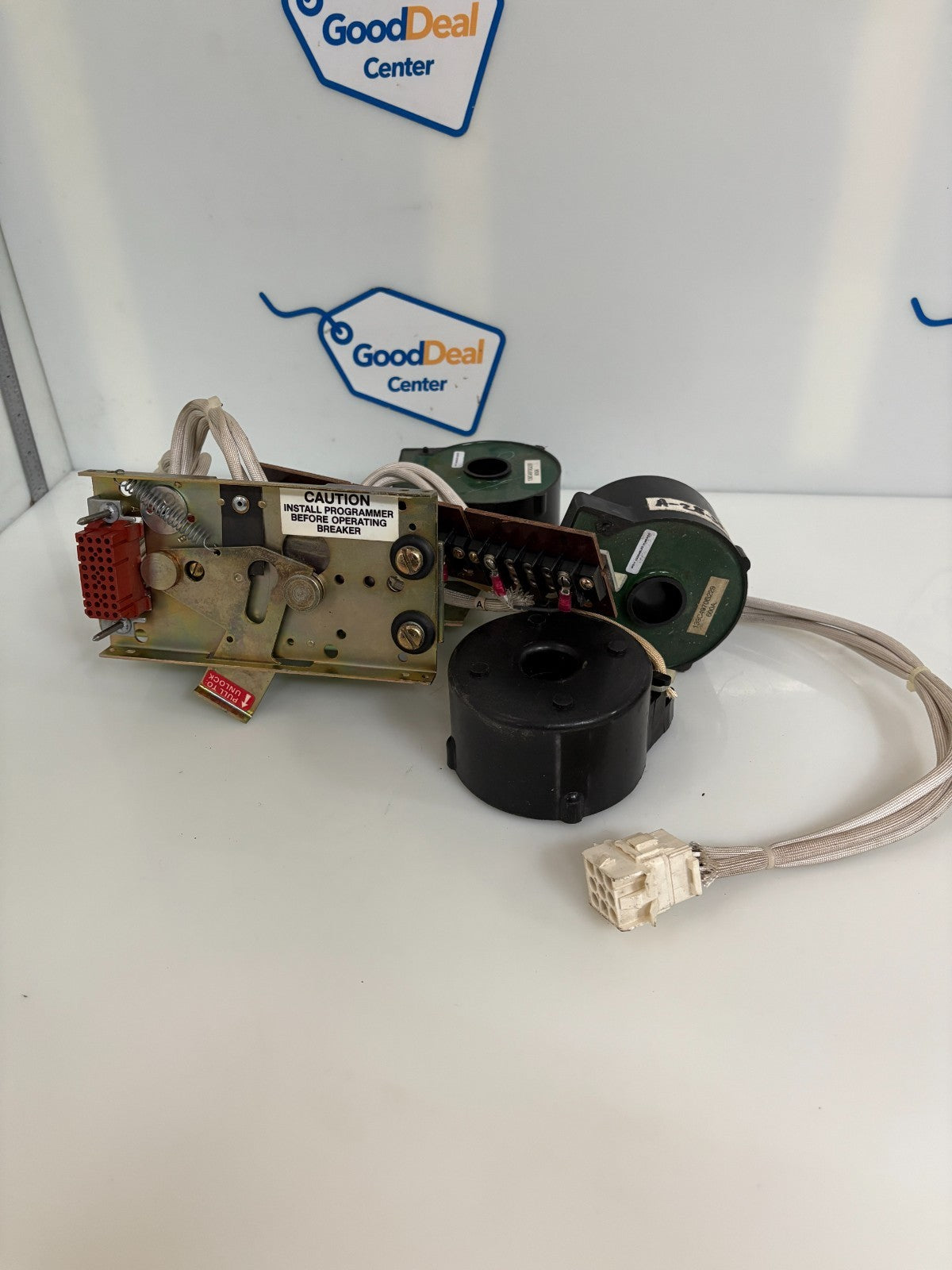 LOT OF 3 GENERAL ELECTRIC 600A CURRENT TRANSFORMER 139C4970G229