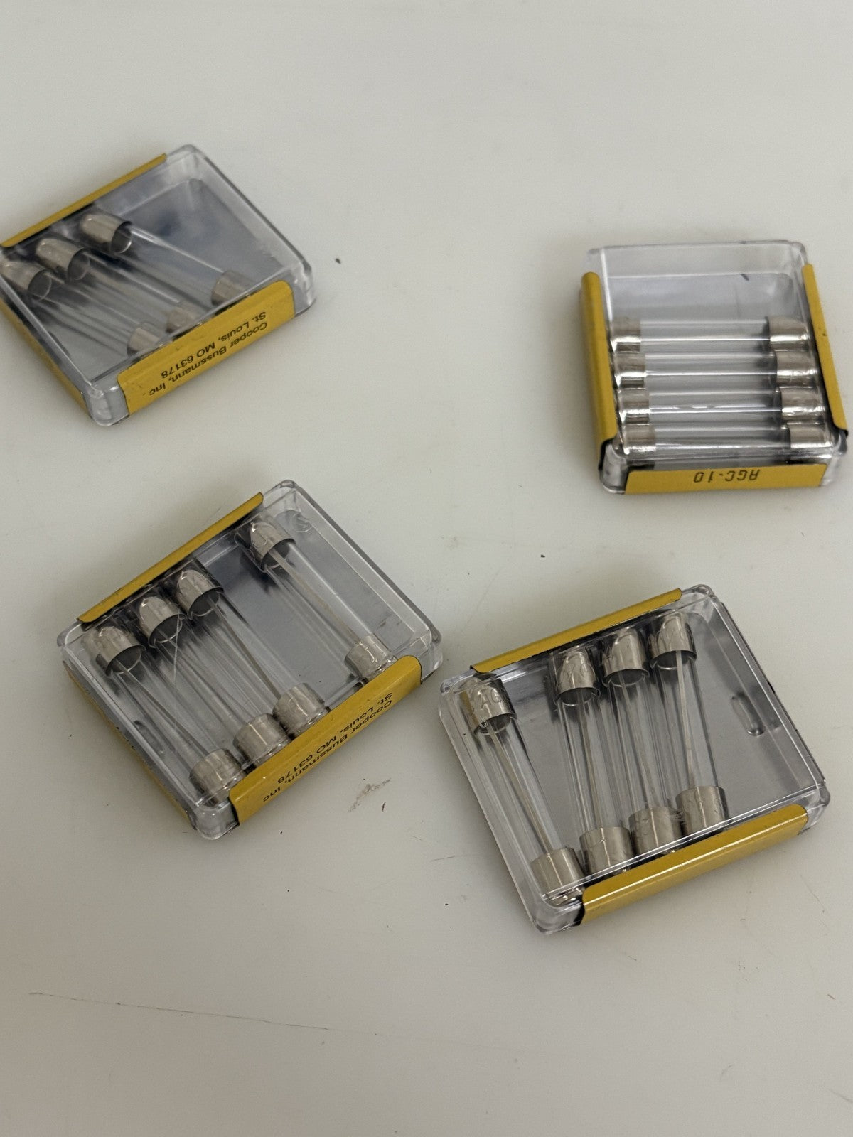 BUSS FUSES AGC-10 15 FUSES TOTAL1