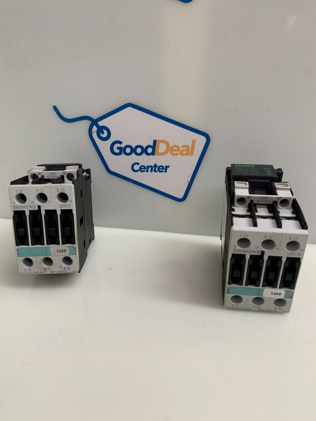 SIEMENS  Contactors  3RT1025-1A  (Lot of 2)0
