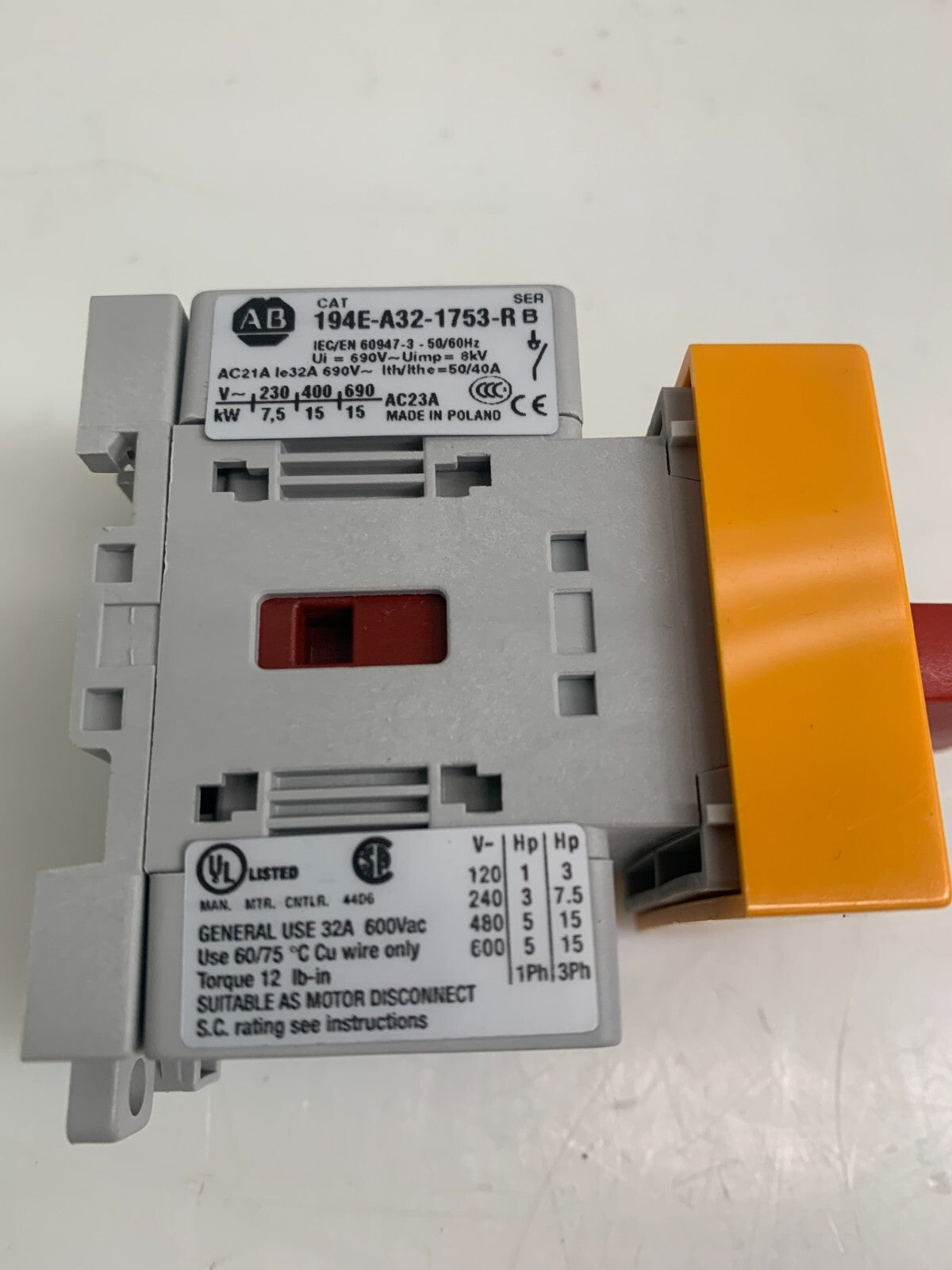ALLEN BRADLEY  3 Pole Isolator Switch    194E-A32-1753-R1