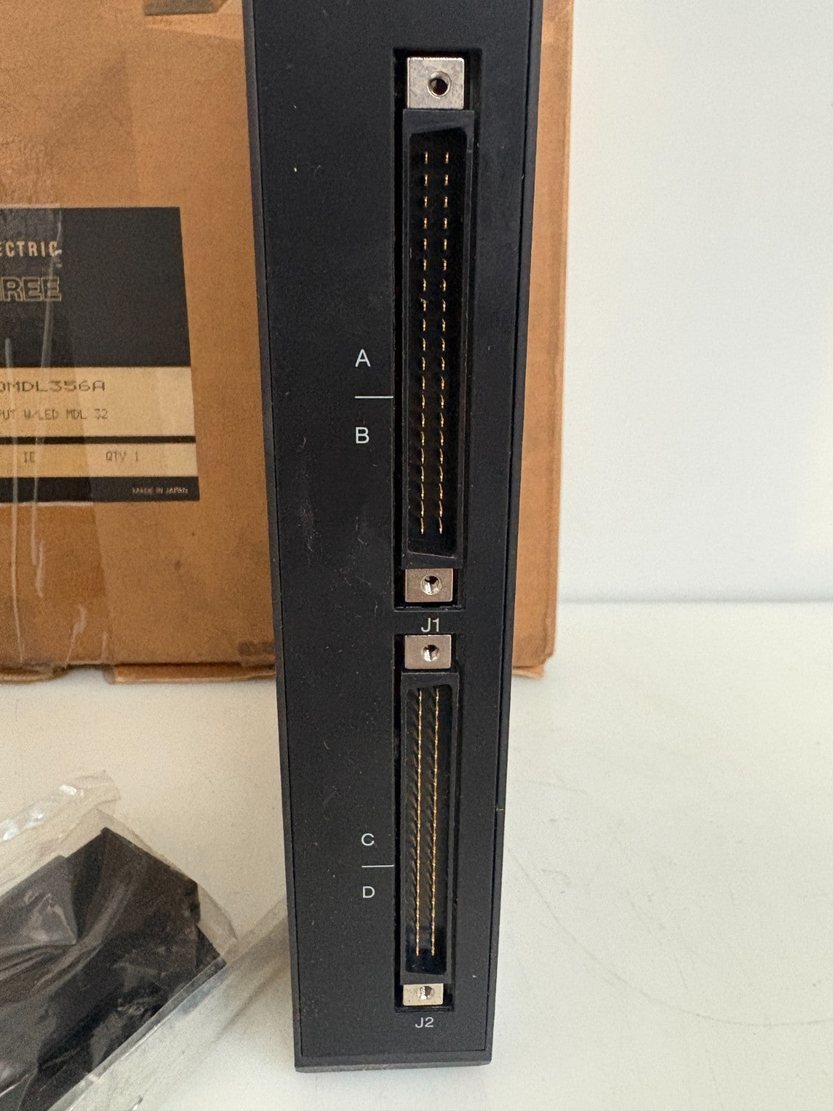 GE FANUC SERIES 3 24 VDC OUTPUT W/LED MDL 32 IC 630 MDL 356 A2