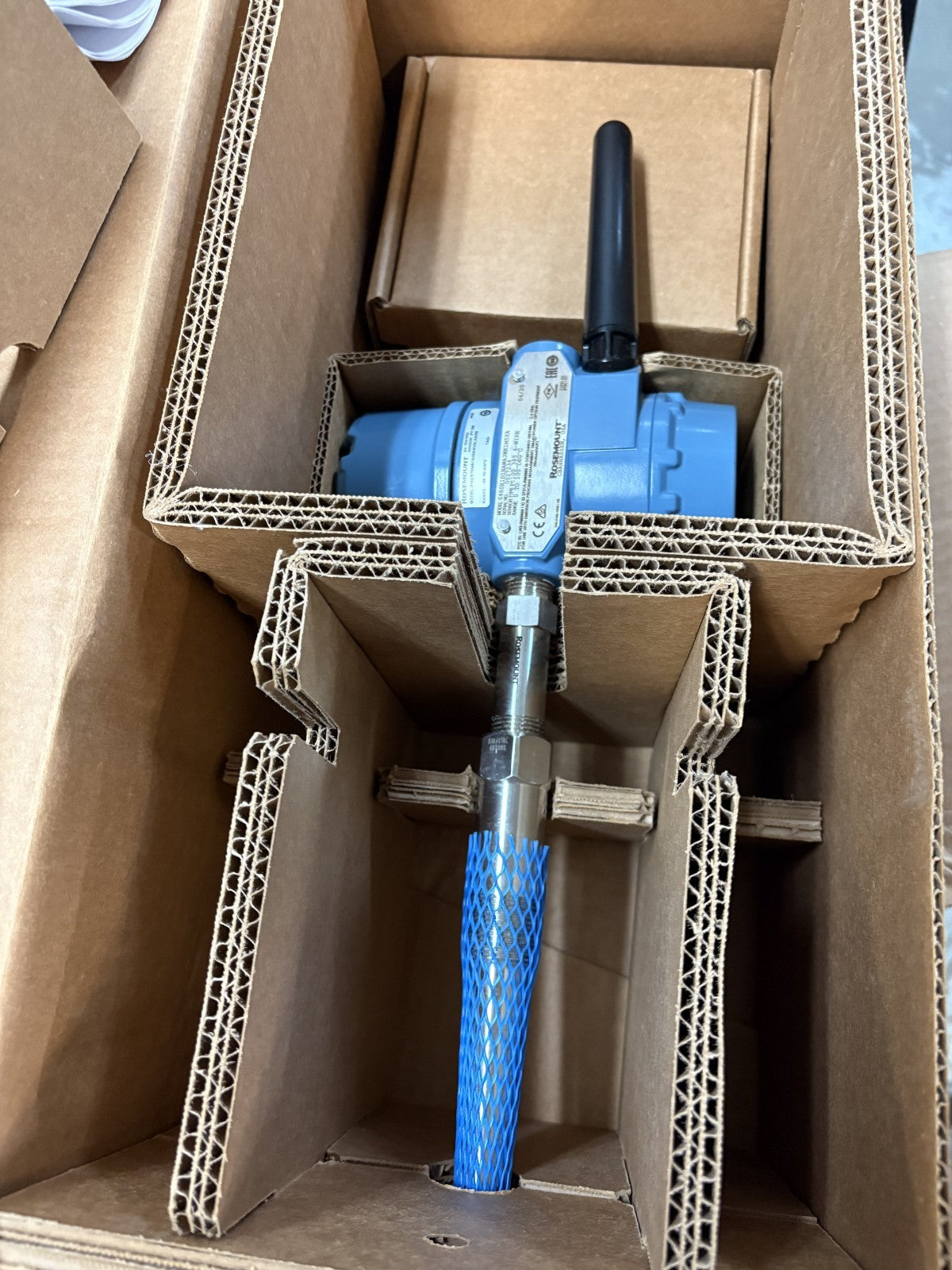 EMERSON ROSEMOUNT WIRELESS THERMO COUPLE TRANSMITTER 214CRTSMB1S4E0062SLKAXW