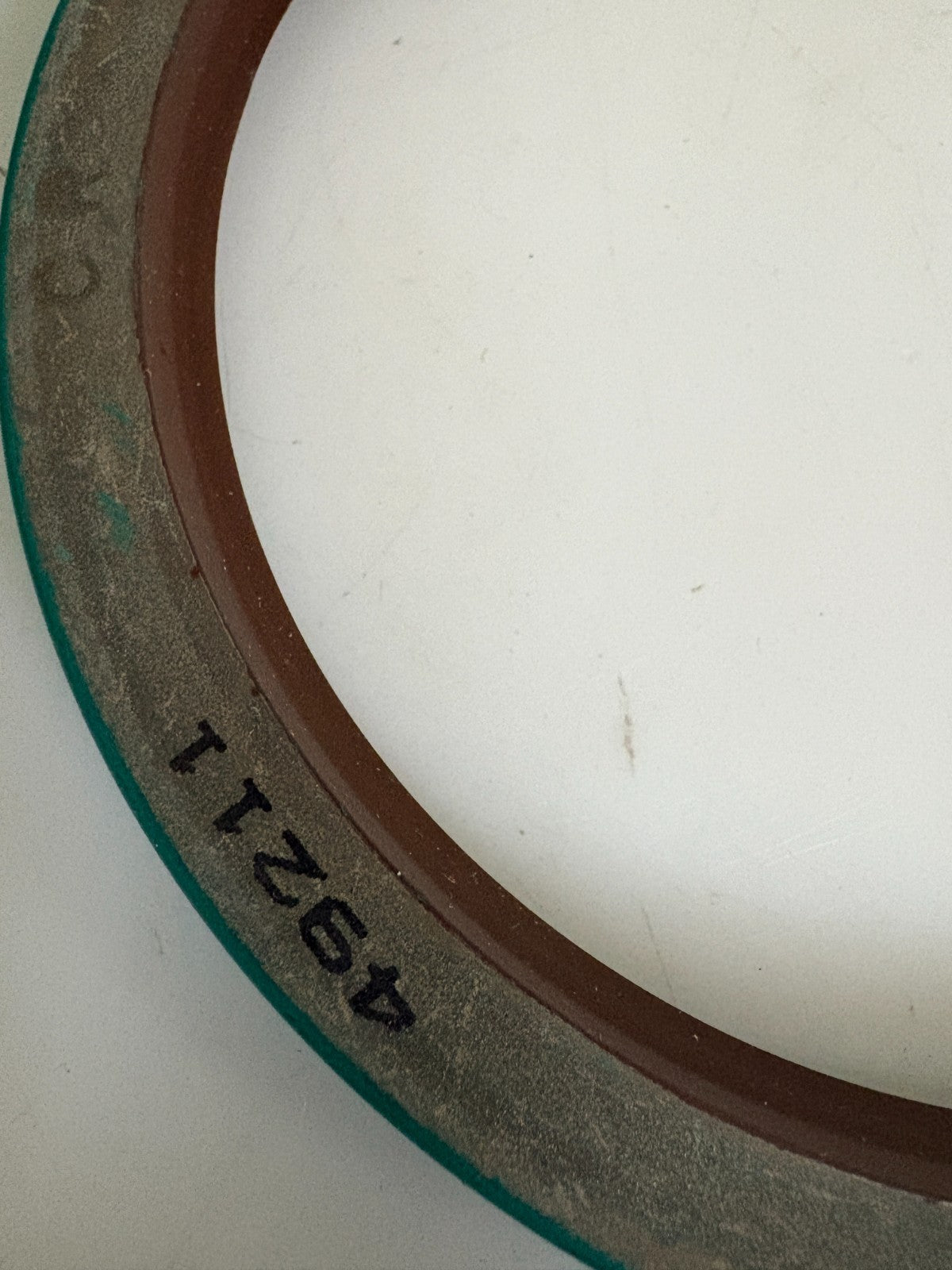 LOT OF 3 SKF CR SEALS #49211