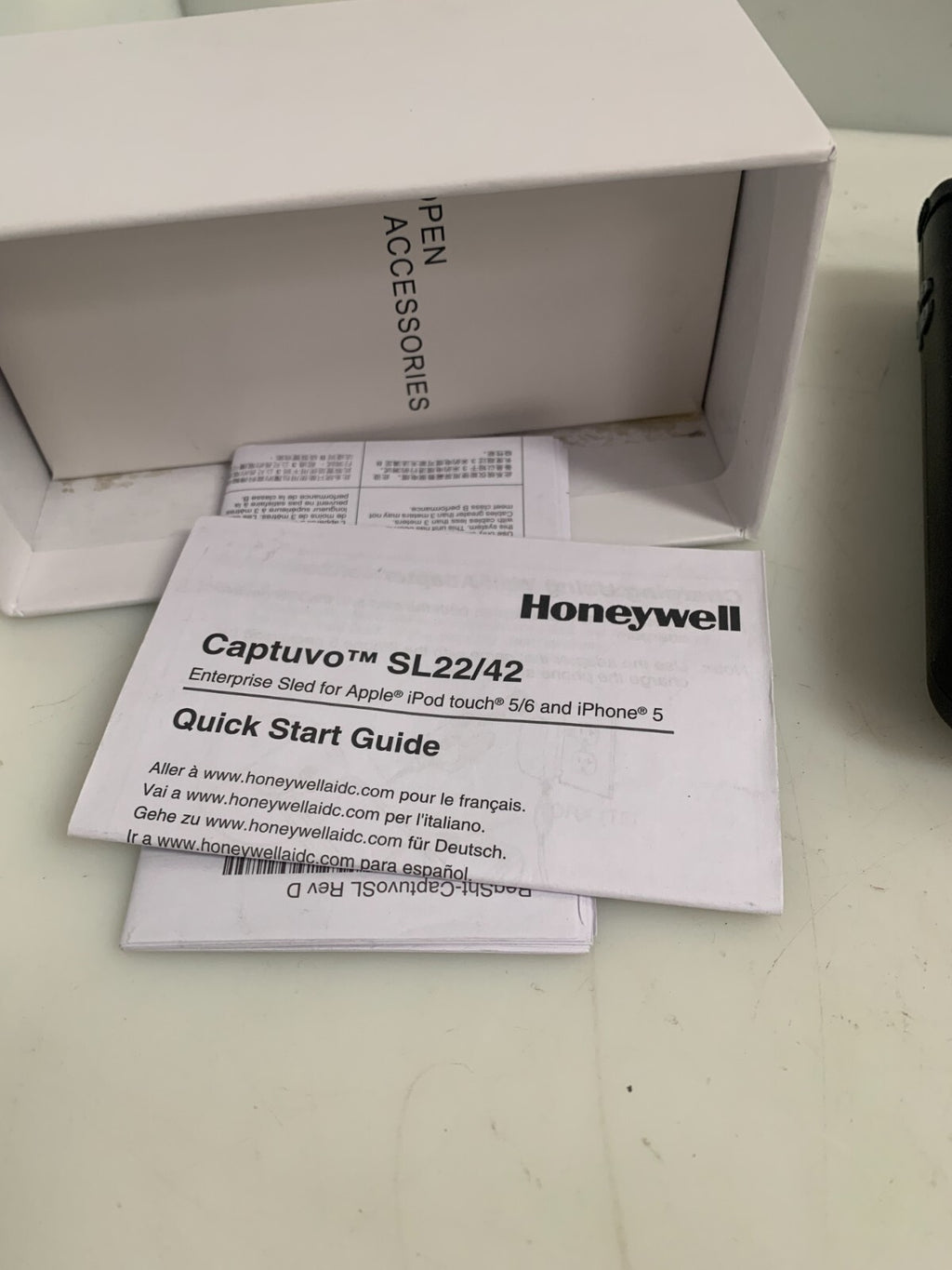 Honeywell Captuvo Iphone Barcode Scanner SL42-055301-K