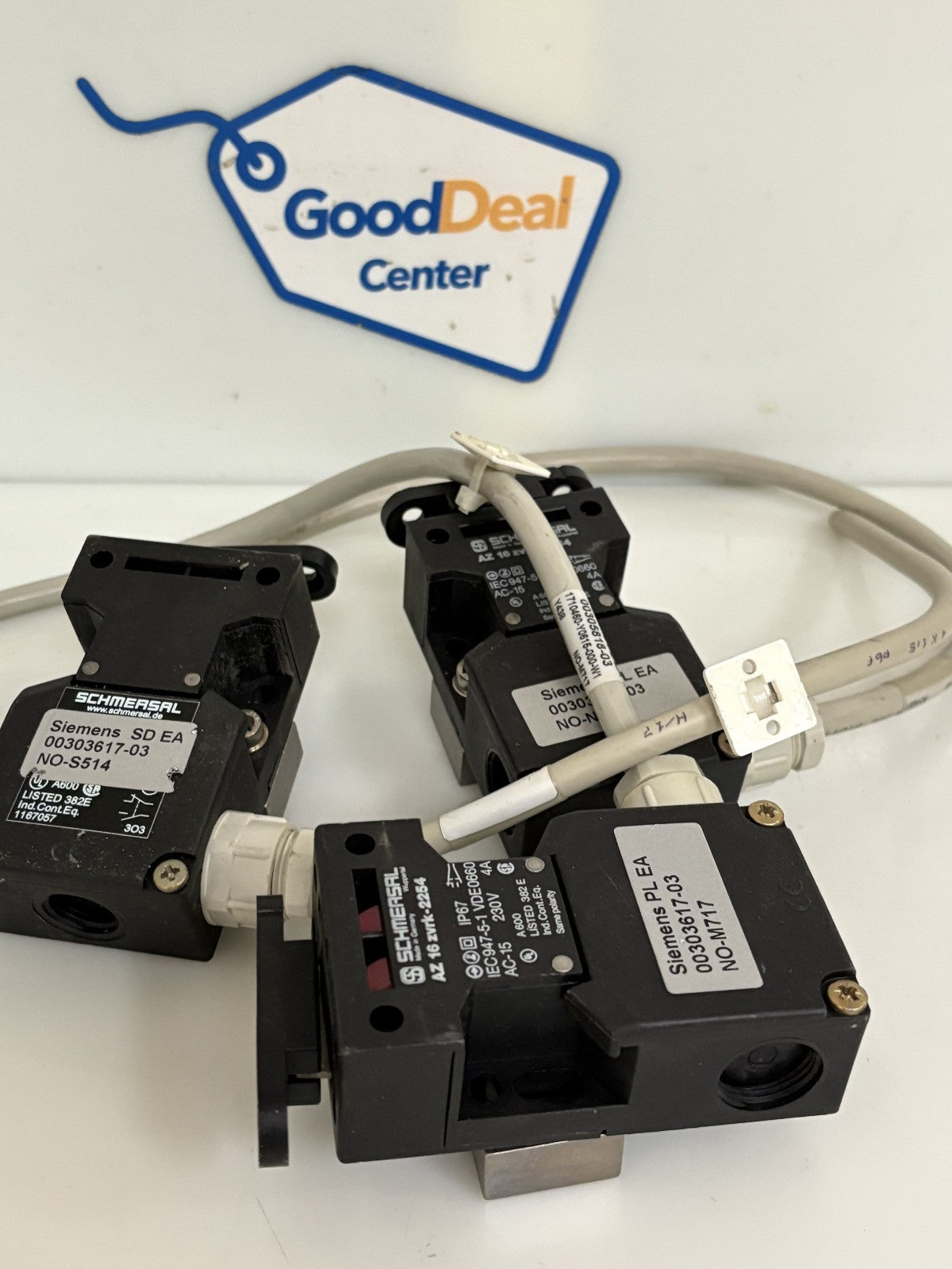 LOT OF 3 SCHMERSAL SAFETY SWITCH AZ 16 ZVRK-2254 SIEMENS 00303617-030