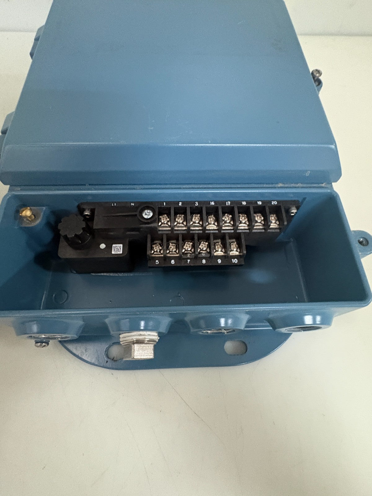 ROSEMOUNT SMART FAMILY FLOW TRANSMITTER 8712ESR1A1N02