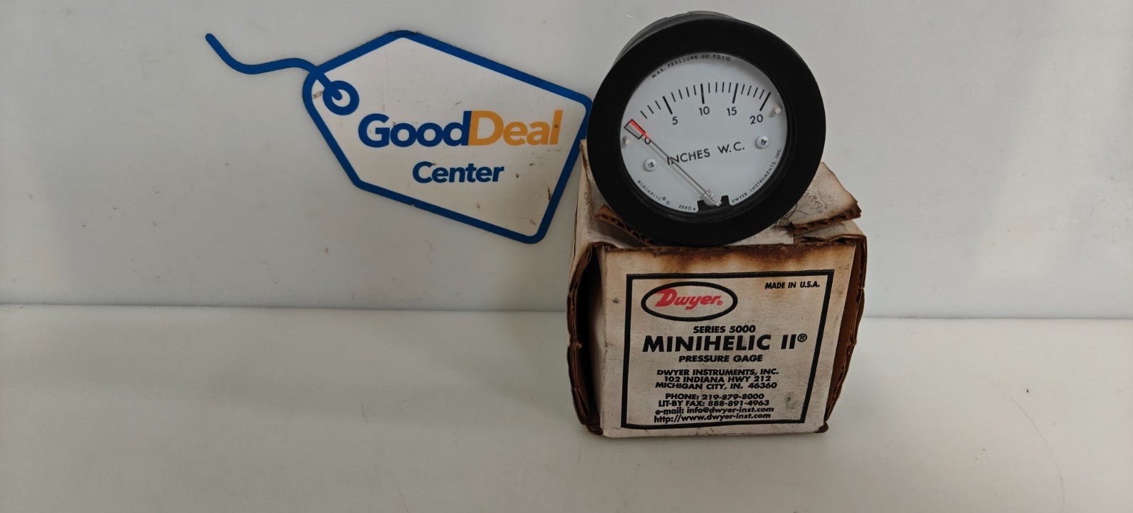 DWYER MINI HELIC II PRESSURE GAGE 2-5020 2-50200