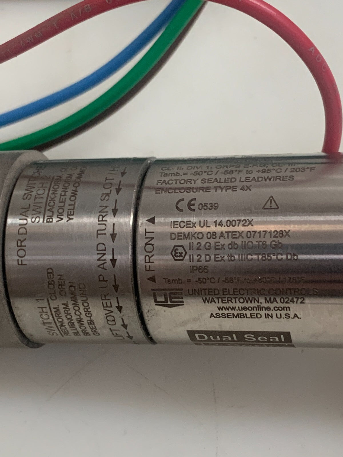 UNITED ELECTRIC CONTROLS DUAL SEAL 12 SERIES PRESSURE SWITCH 12-16056
