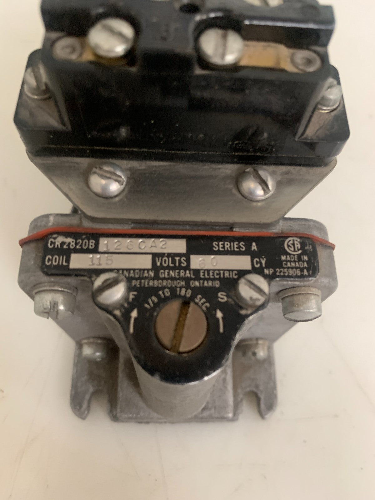 GENERAL ELECTRIC TIME DELAY RELAY CR2820B 126CA2 SER A