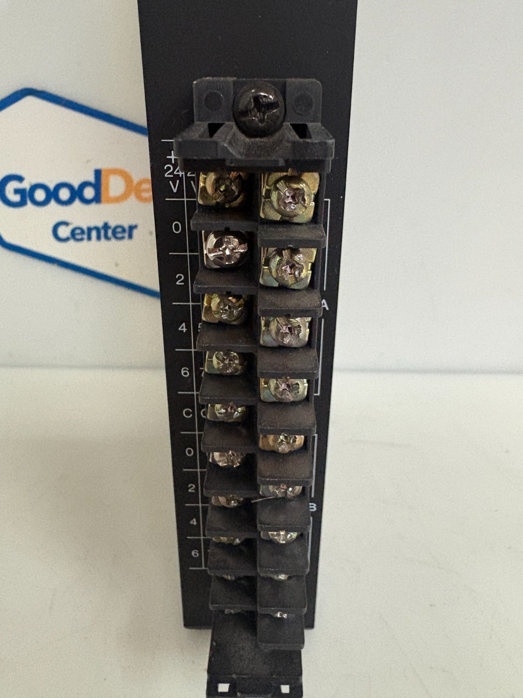 GENERAL ELECTRIC 24 VDC OUTPUT 16 CIRCUITS MODULE IC630MDL352 A2