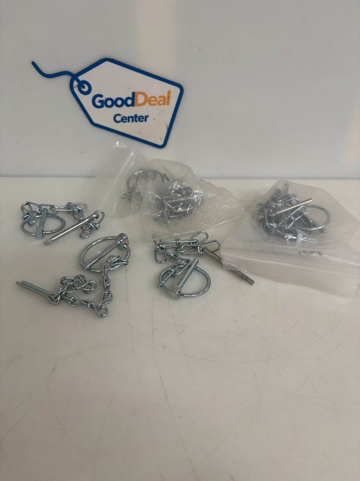 LOT OF 6 LYNCH PIN W/CHAIN & COTTER 3/16" X 1 1/4"0