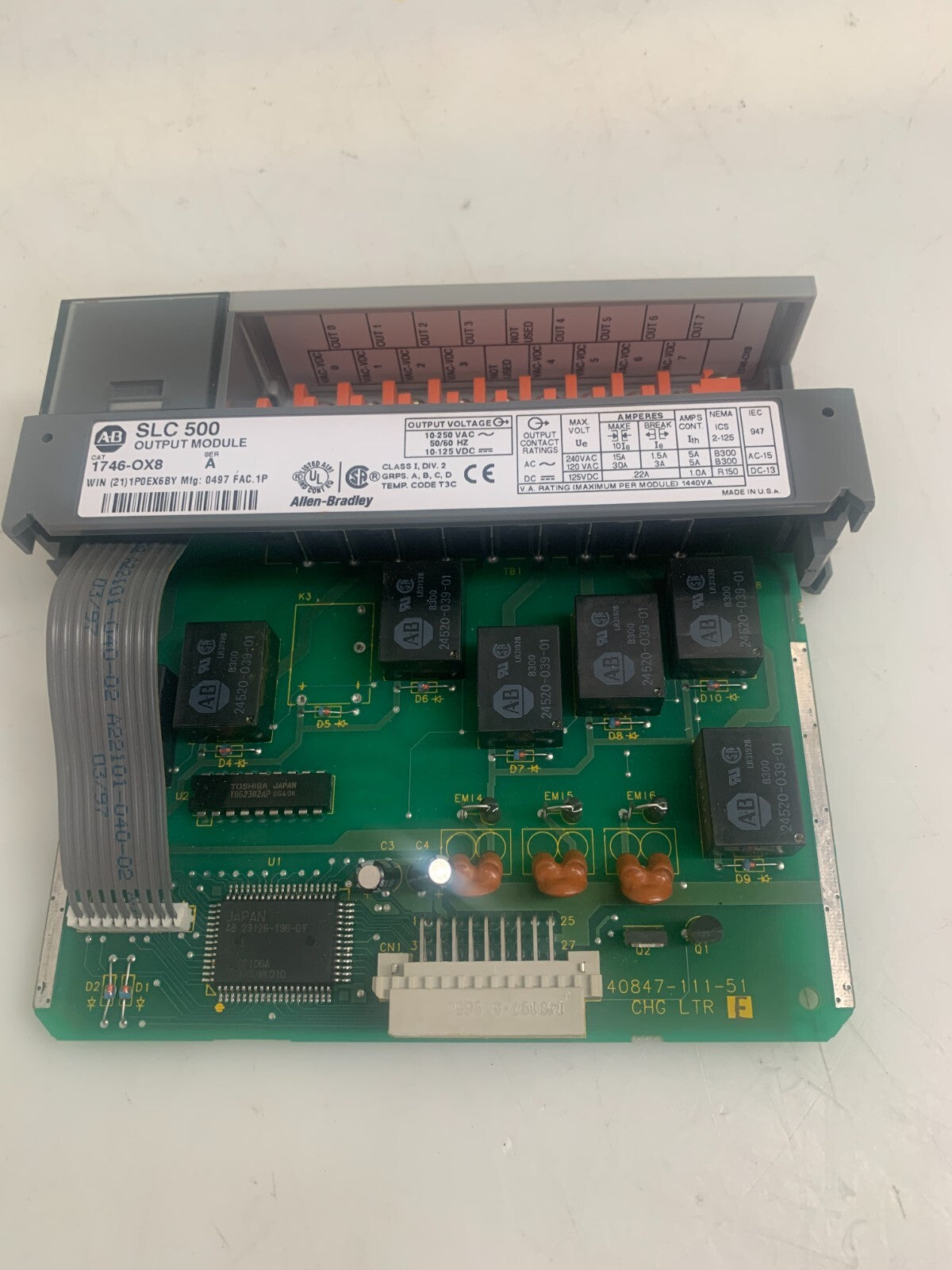 ALLEN BRADLEY SLC500  Output Module  11746-OX8  Ser A