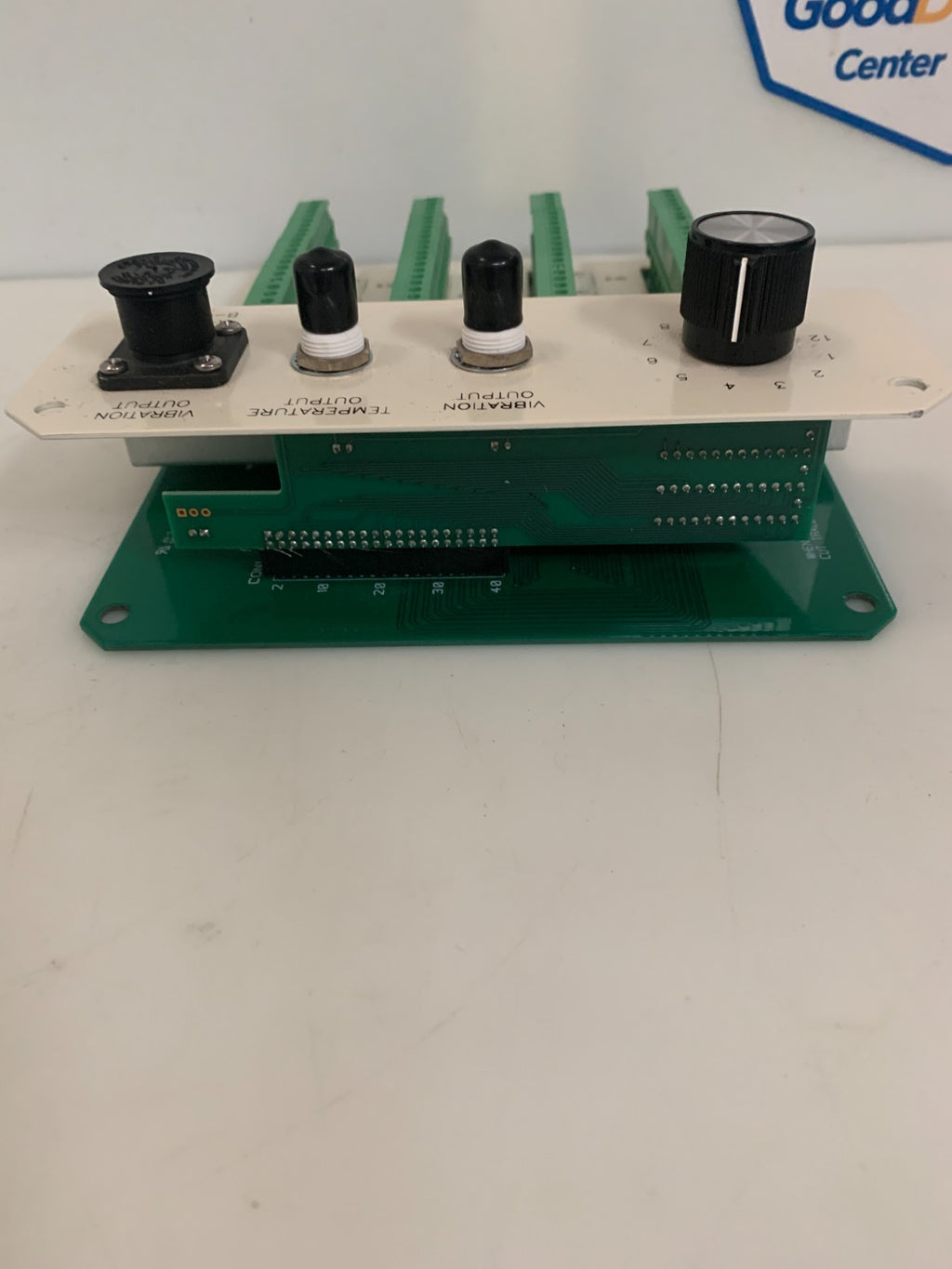 IRD 12 CHANNEL I/O VIBRATION AND TEMPERATURE CONTROL BOARD 69680-01 REV NR