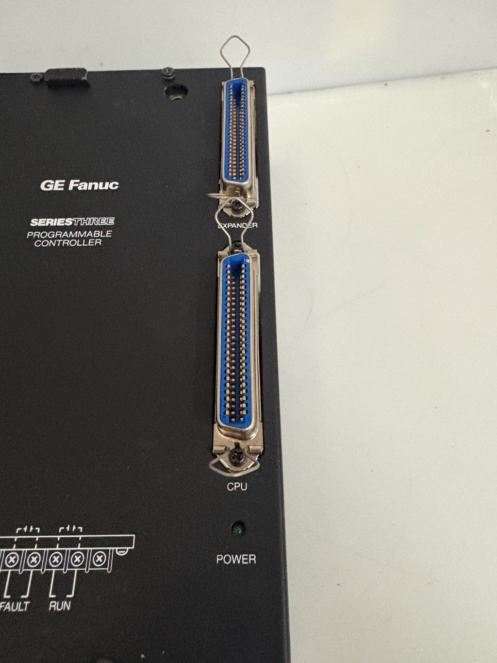 GE FANUC POWER SUPPLY SERIE THREE PROGRAMMABLE CONTROLLER IC630PWR310