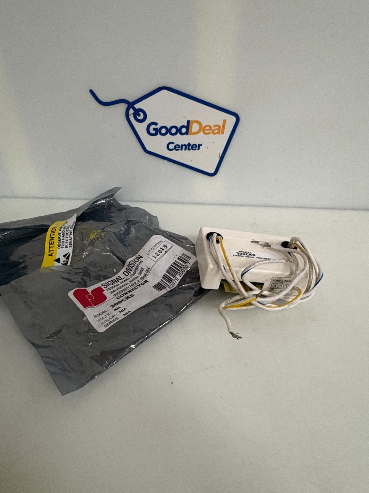 FEDERAL SIGNAL CORP. CONNECTOR 300 CKS0